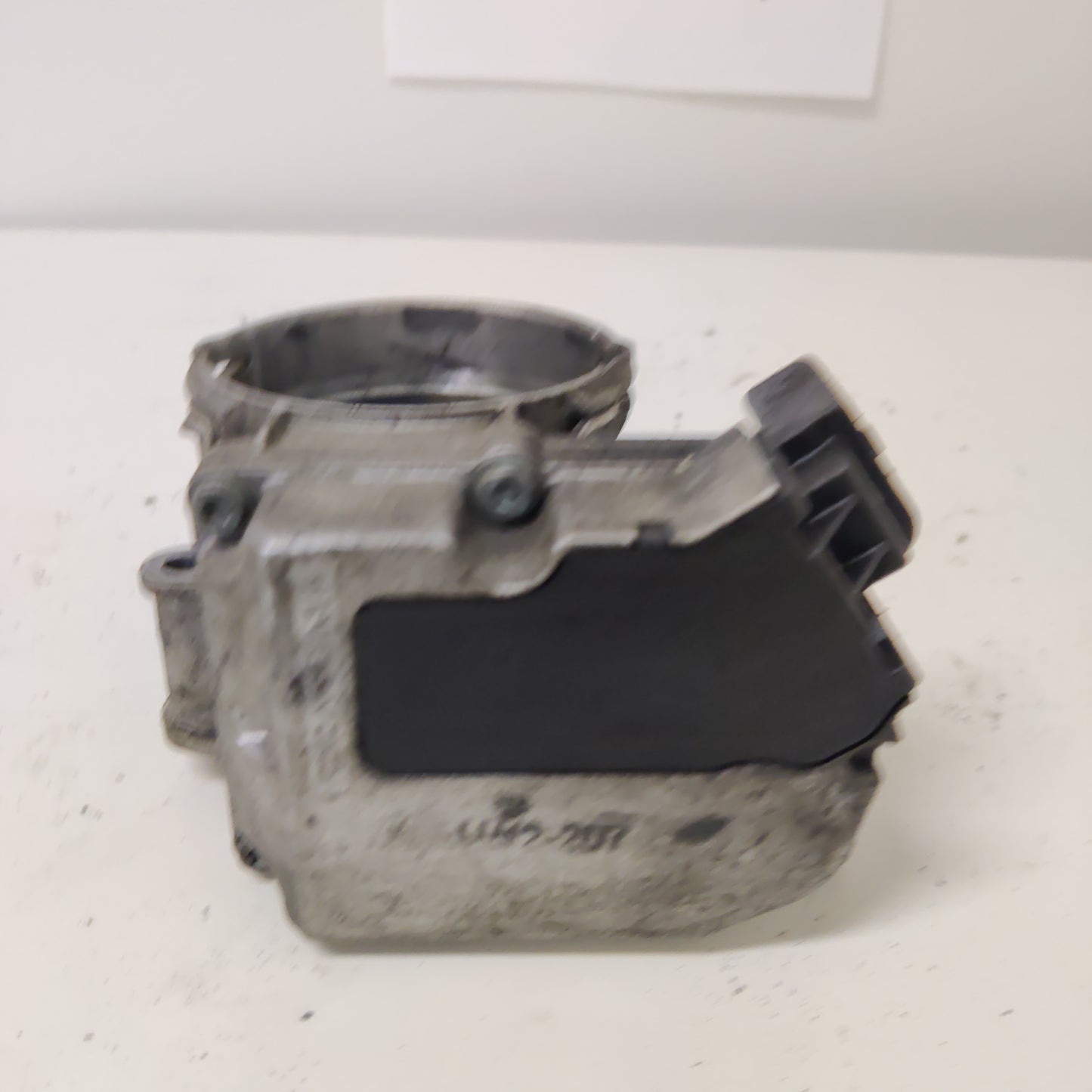 Ilmaläppärunko/ Kaasuläppäkotelo, VW Passat Sedan 1.9 TDI 2005, 03G128063C