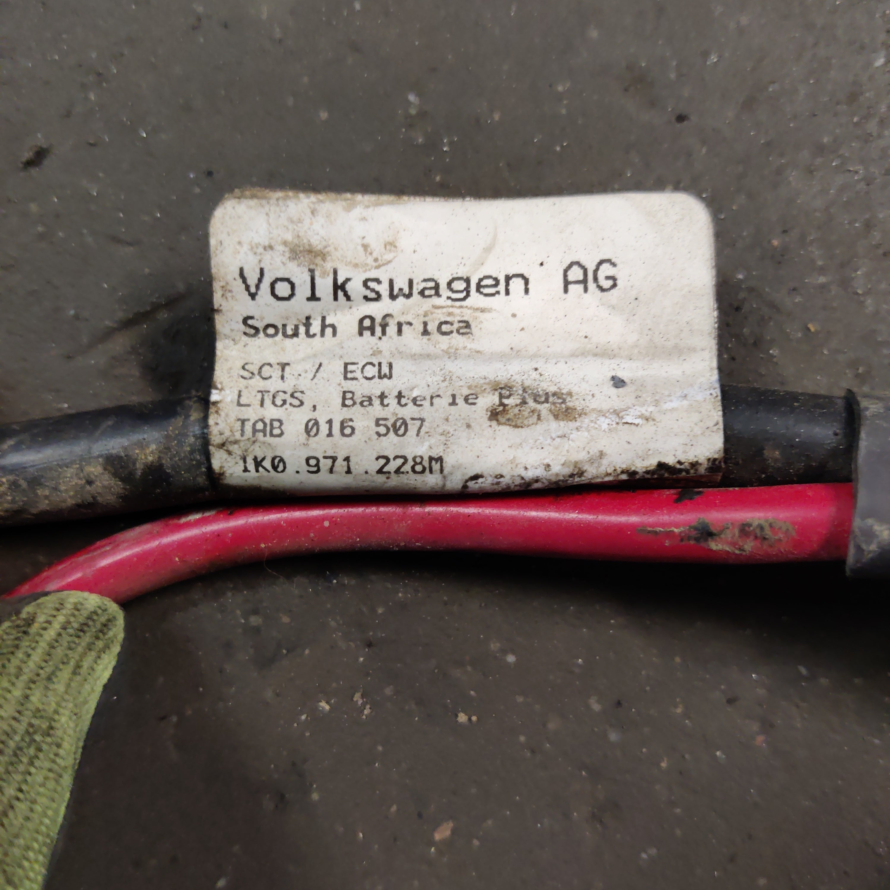 Akkukaapeli, VW Passat Sedan 1.9 TDI 2005, 1K0971228M