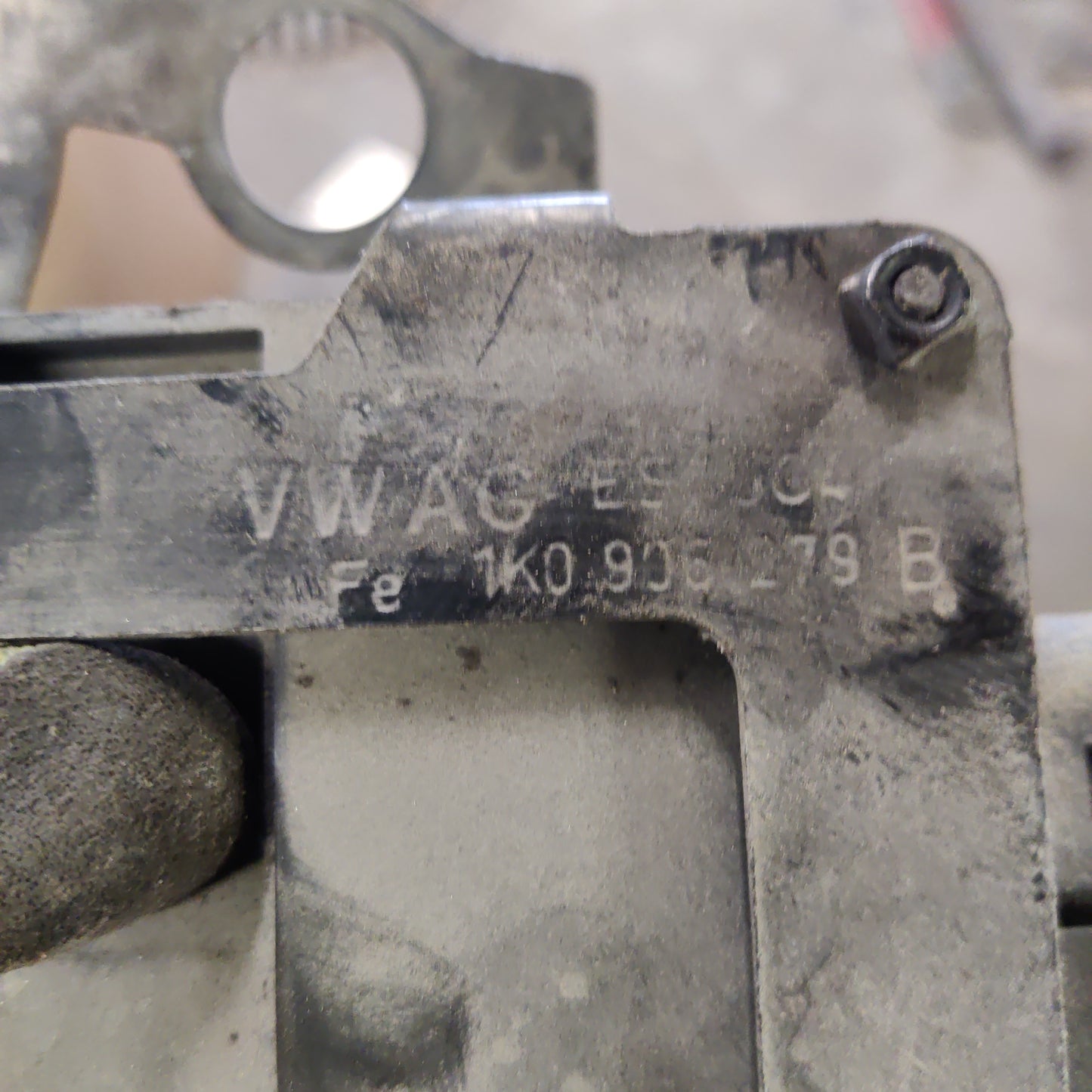 Alipaineventtiili, Vw Jetta V (1K2) 77 kW Diesel, 1K0906279B