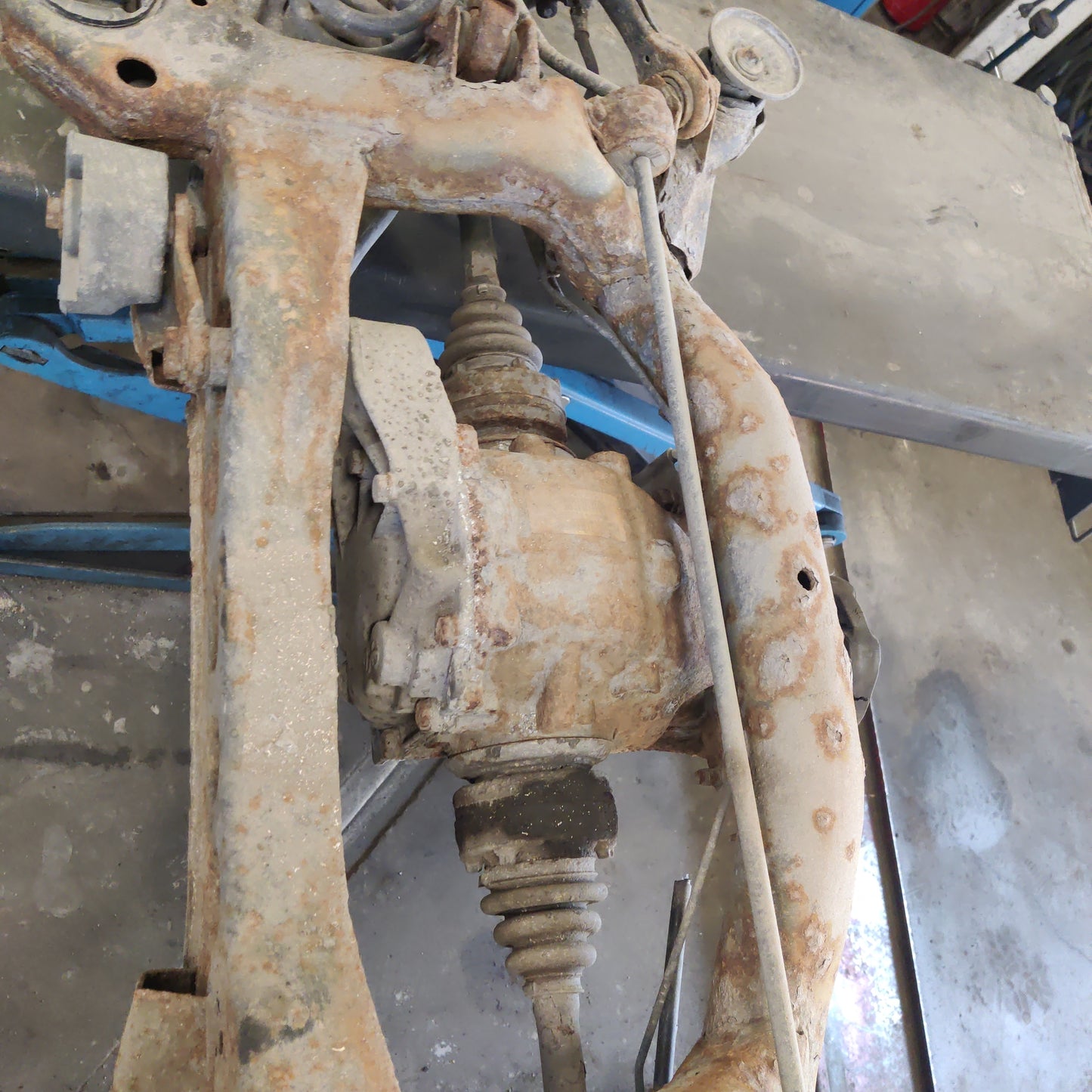 Takakelkka / Taka-akselipalkki BMW 3 E91 2.0 Diesel 2006