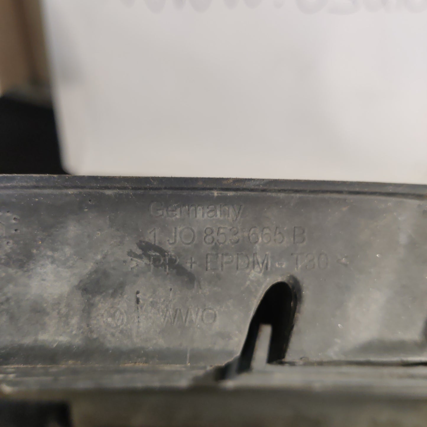 Ritilä, vasen, puskuri, VW GOLF IV, 1J0853665B