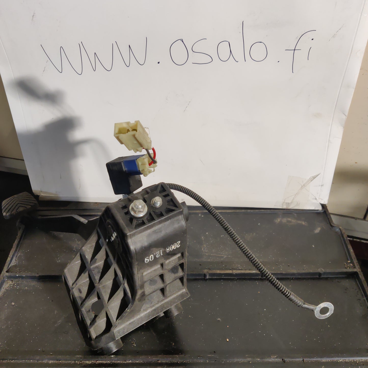 Jarrupoljin, Hyundai i30 cw 1.6 Farmari 2009, 32800-1H105