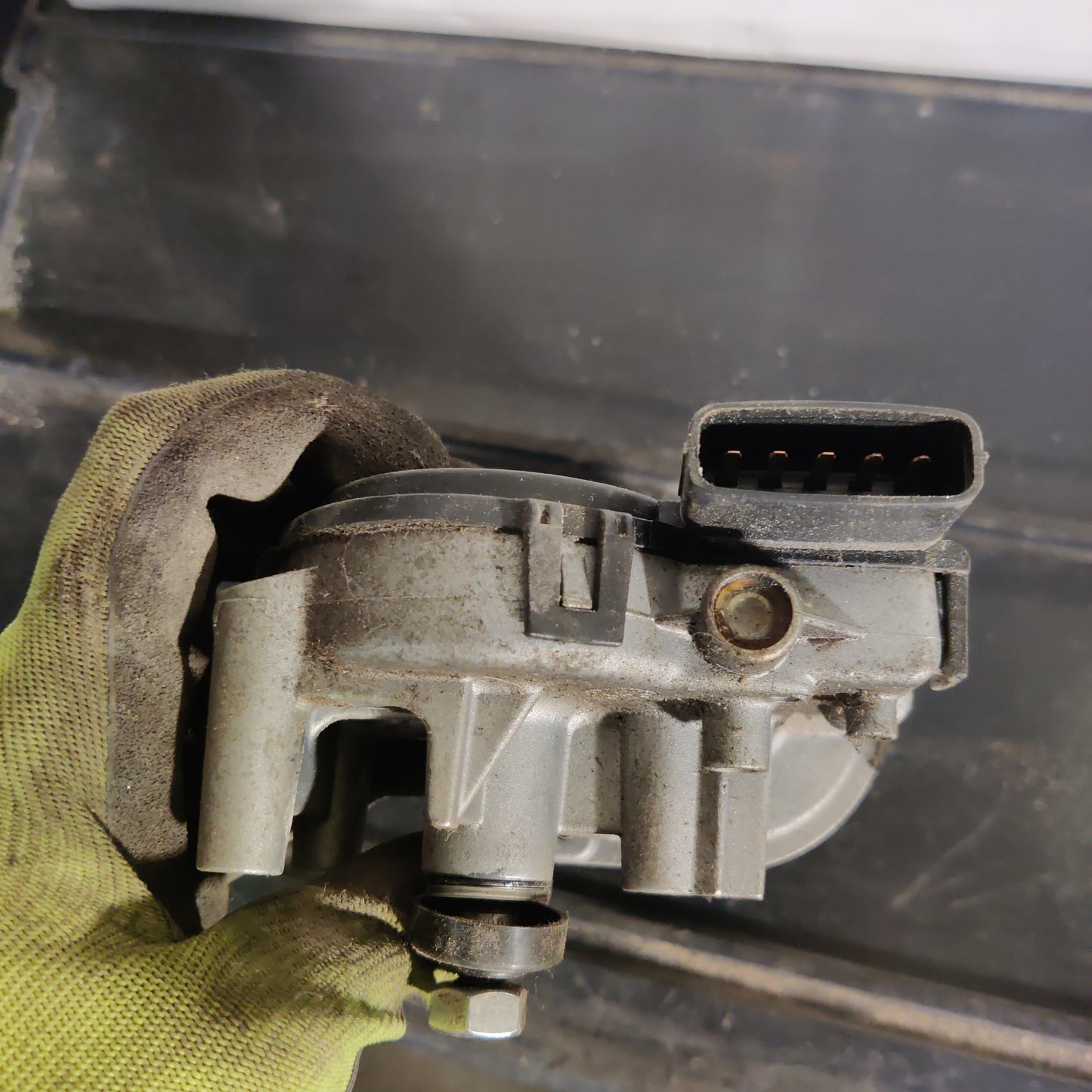 Pyyhkimen moottori Tuulilasi Hyundai i30 cw 1.6 Farmari 2009