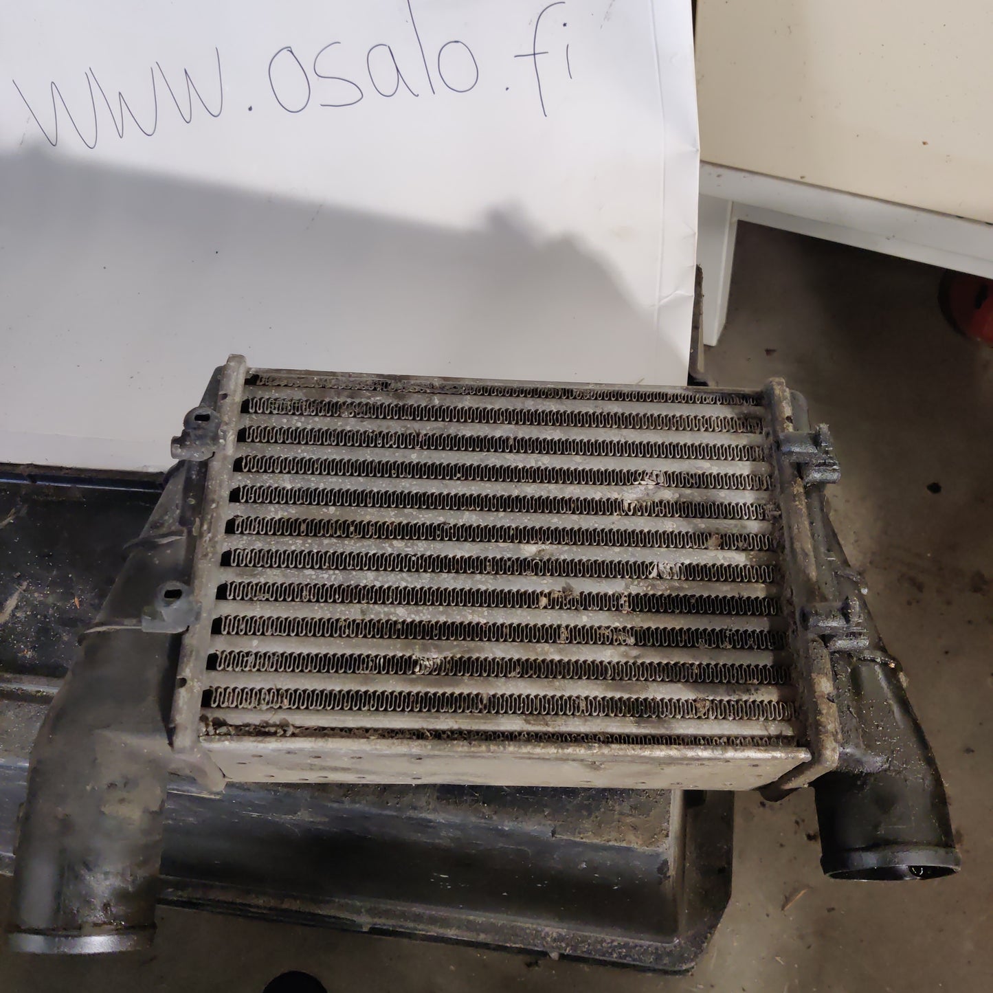 Välijäähdytin, Vw Passat 2001, 058145805A