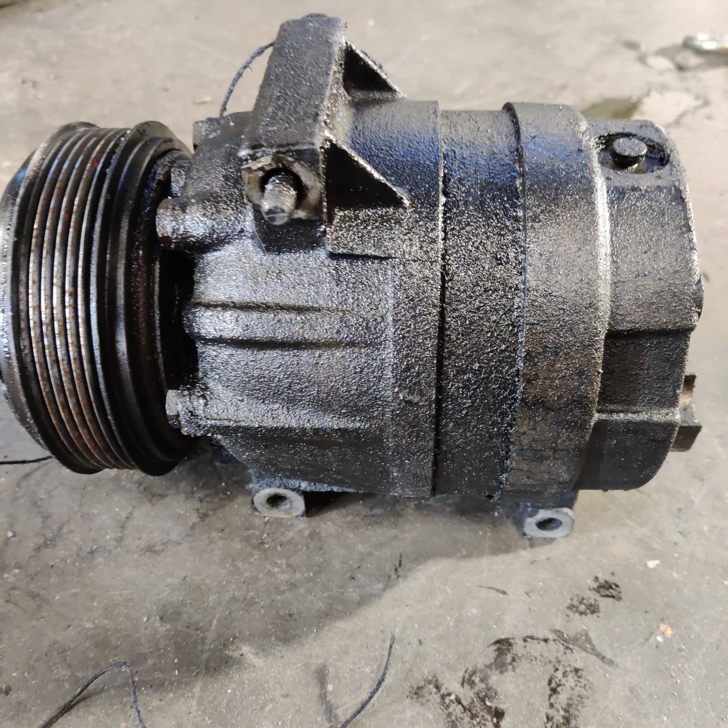 Ilmastointikompressori, Opel Vivaro 1.9 CDTI 2004