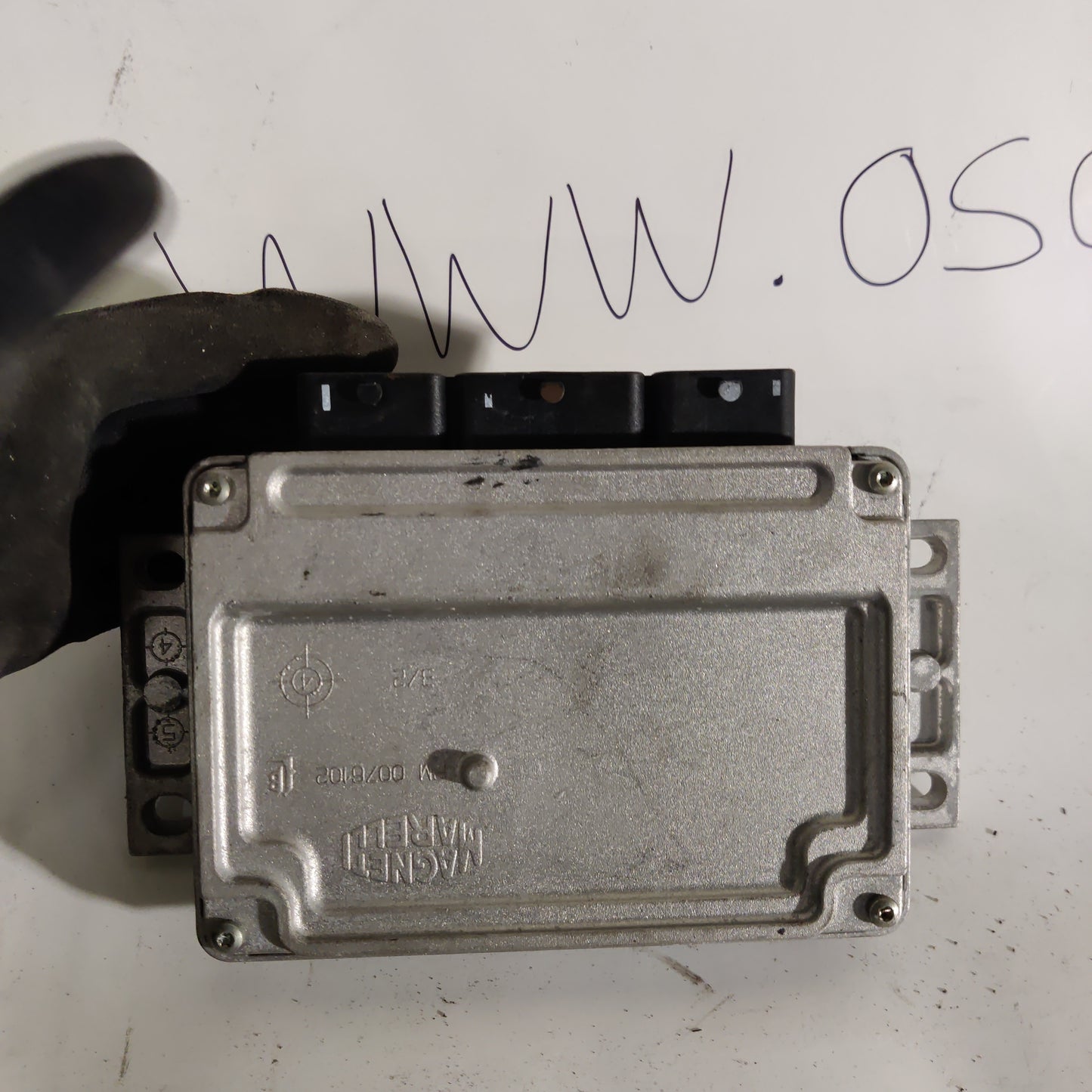 Moottoriohjainyksikkö ECU, Peugeot 5D 407 SW 2.0 Farmari 2005, 9657362180
