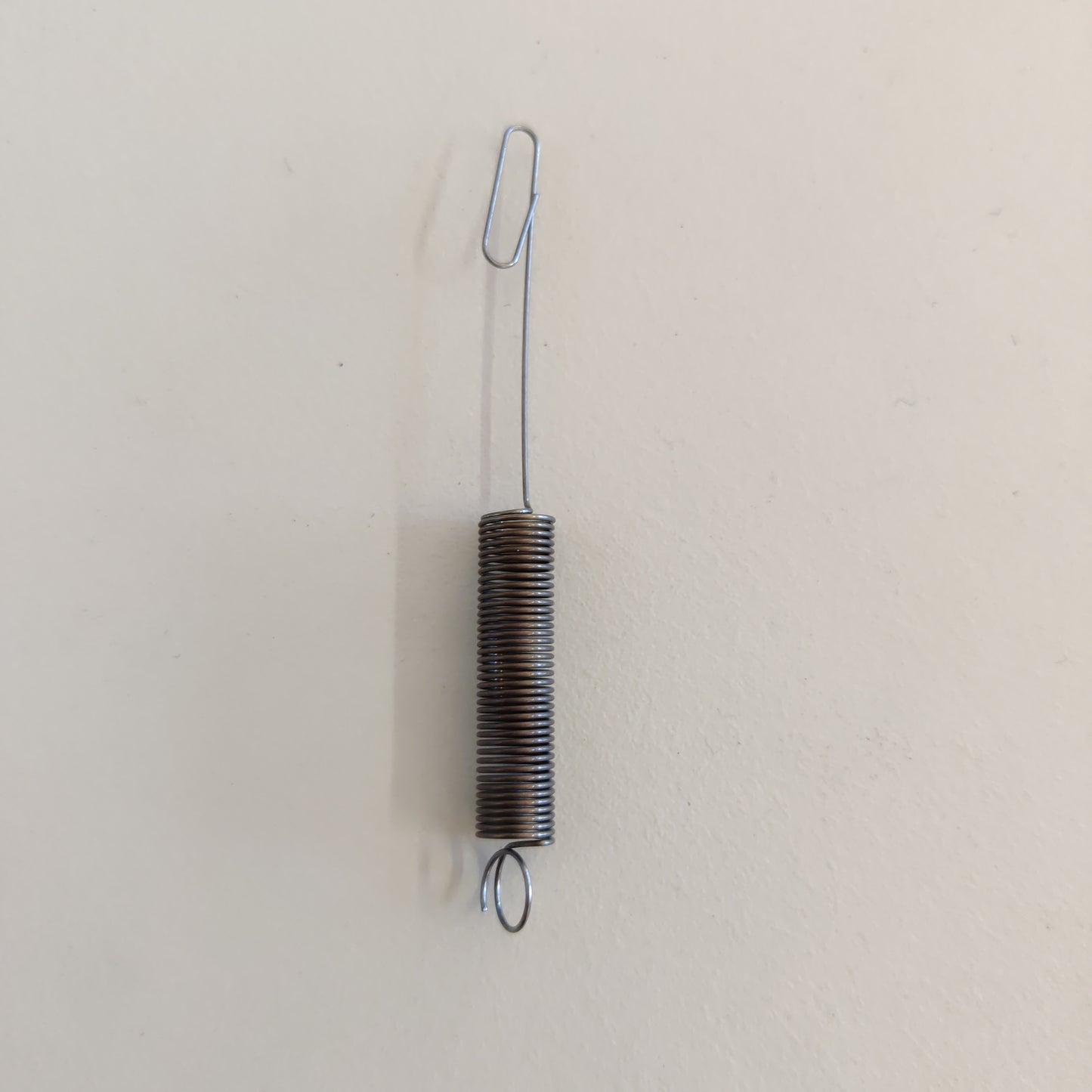 Regulaattorin jousi B&S Classic, Sprint ja Quattro alkuperäislaatuinen 692211 POISTOTUOTE