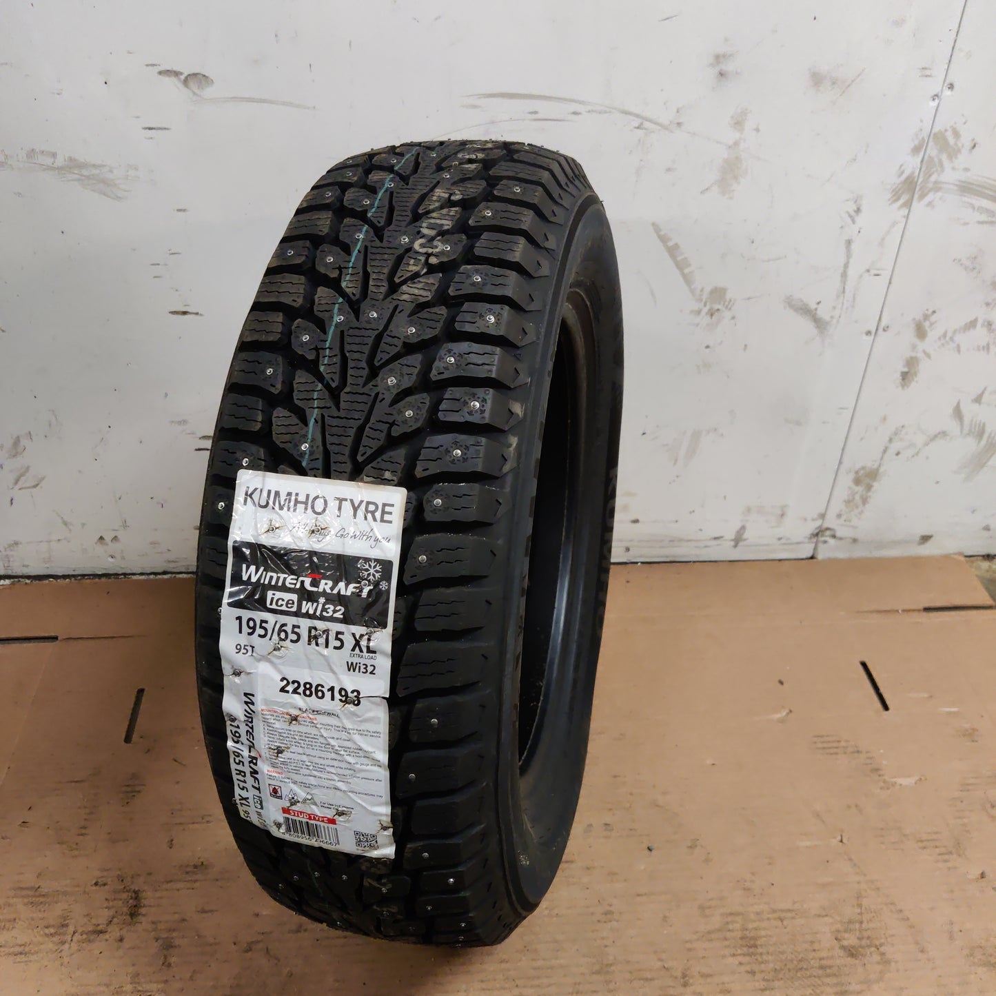 KUMHO WINTERCRAFT ICE Wi32 195/65 R15 95T Nastarengassarja