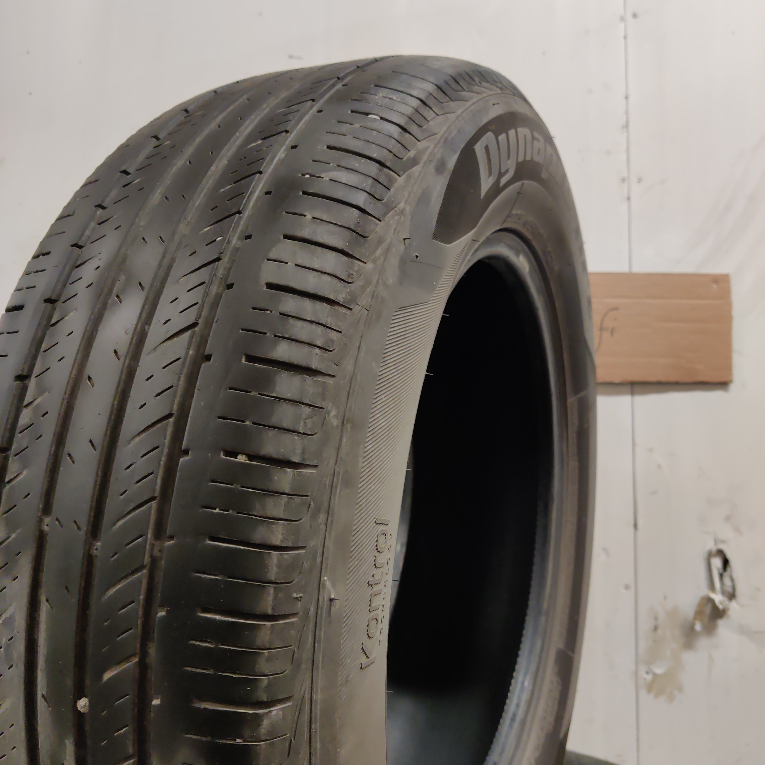 Hankook Dynapro HP2 225/65 R17 102H kesärengassarja KÄYTETTY
