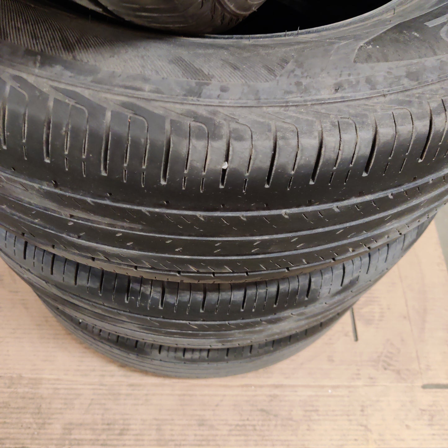 Hankook Dynapro HP2 225/65 R17 102H kesärengassarja KÄYTETTY