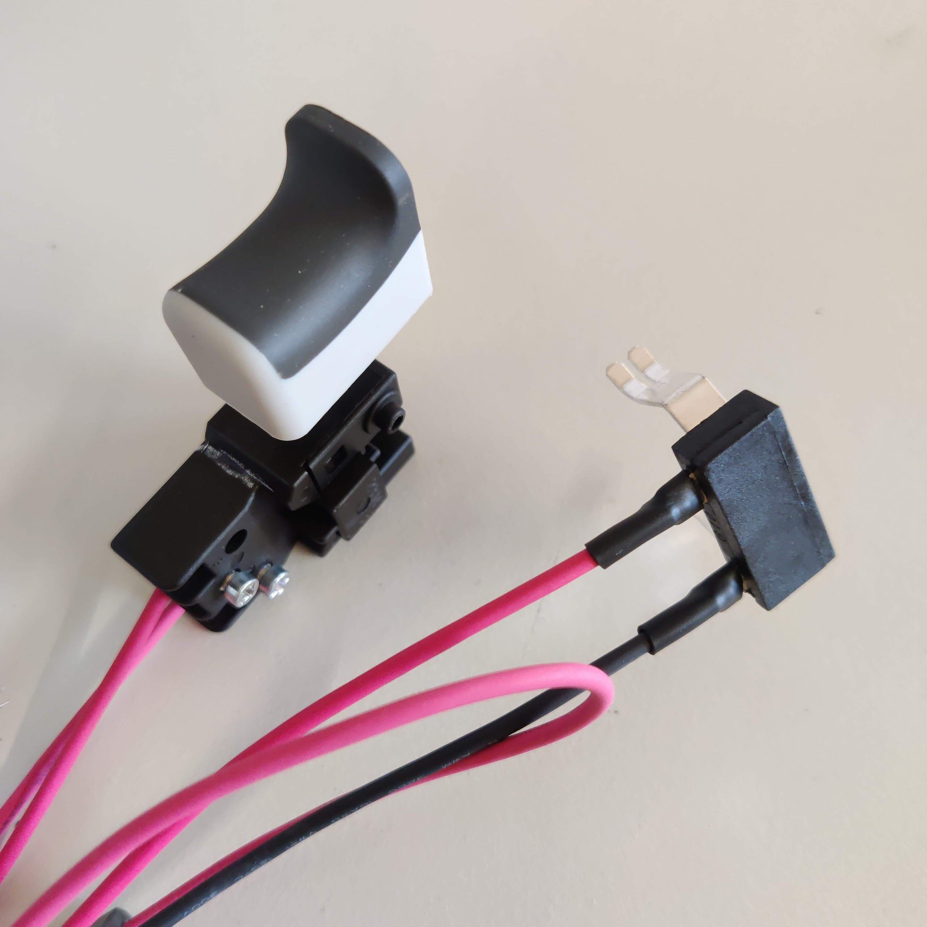 Kytkin Ryobi RWSL1801M, CCG1801M, 5131030421