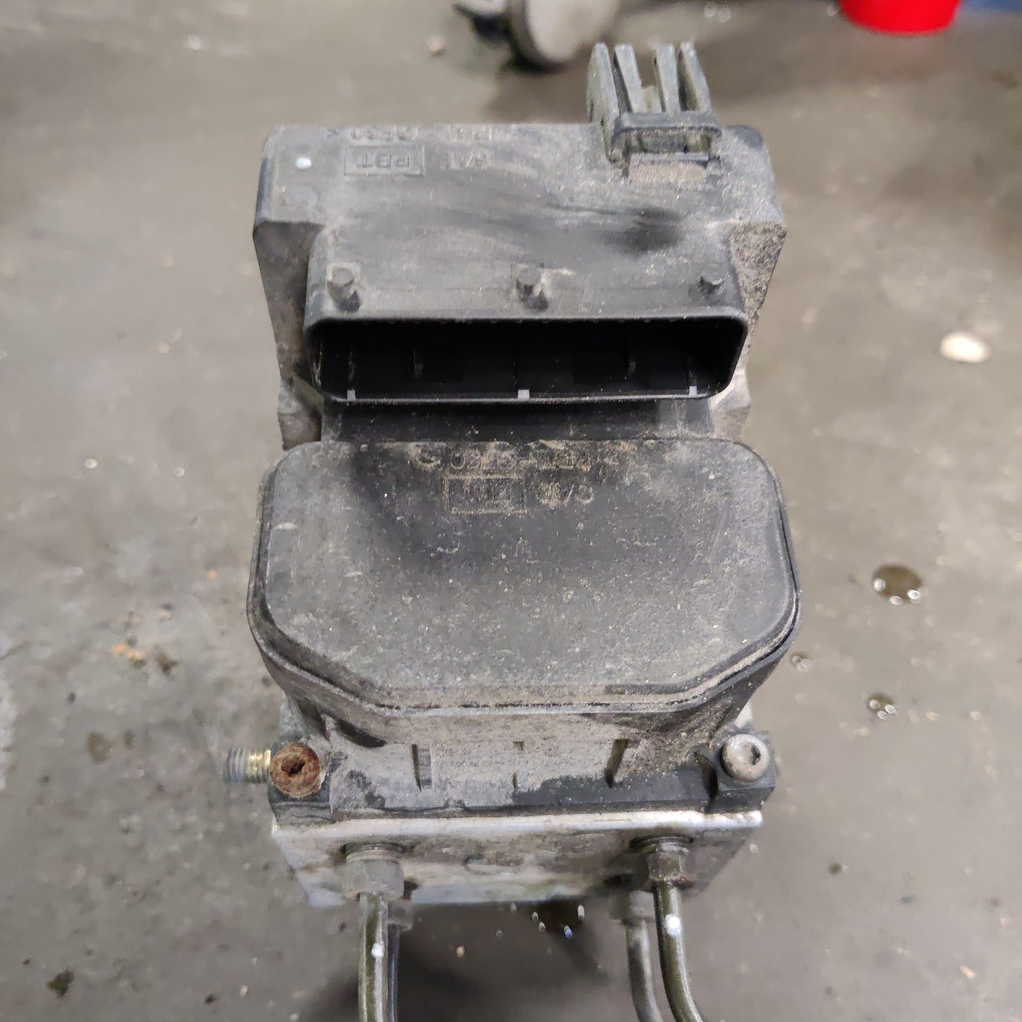 ABS Hydraulikoneisto / pumppu Subaru Outback 2.5 AWD (BH9) 2001