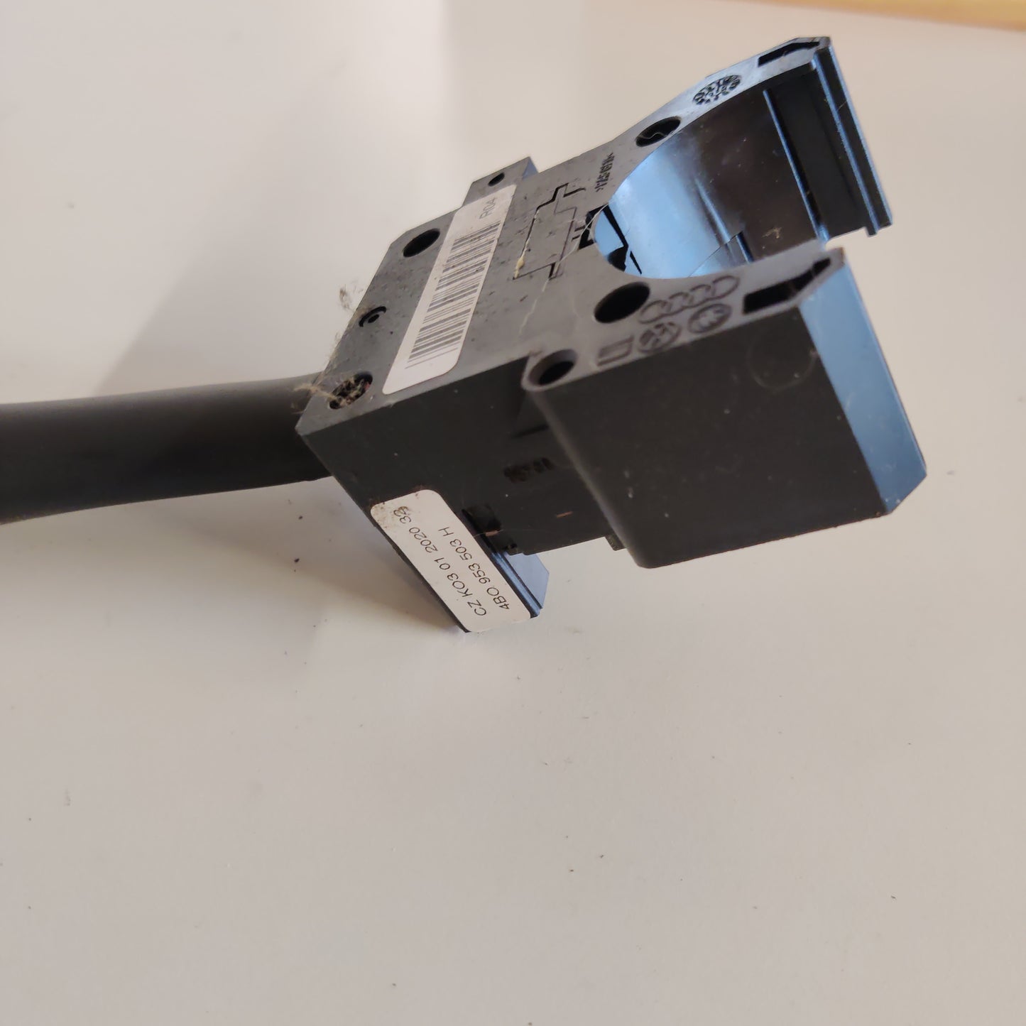 Monitoimivipu keskus / monitoimikatkaisin Skoda Octavia I 1.6 bensiini 2004 4BO953503H