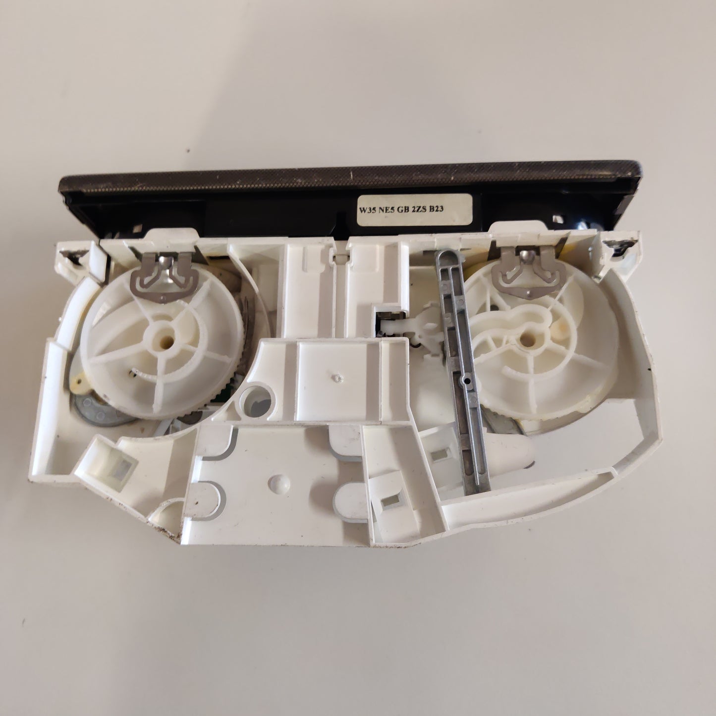 Lämpötilasäädin Skoda Octavia I 1.6 bensiini 2004 1J0820045M