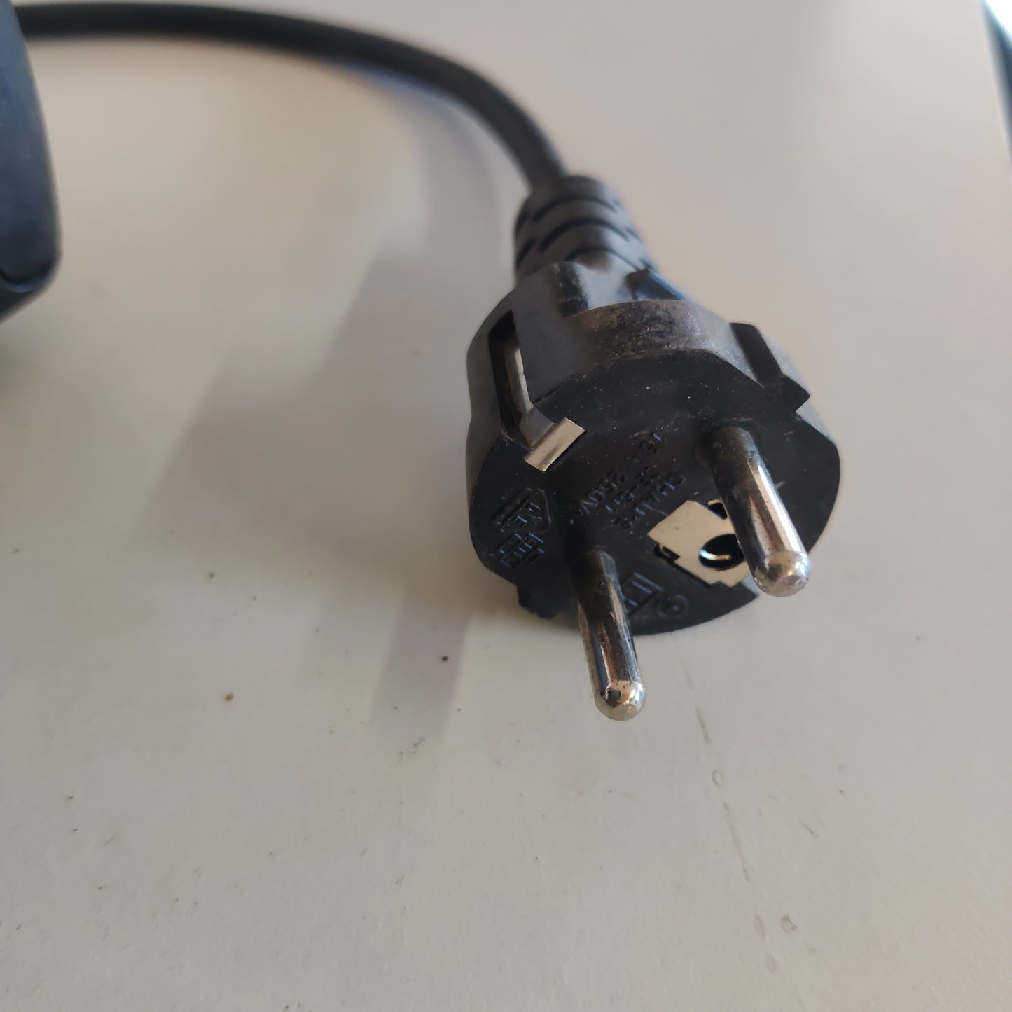 Sisätilalämmitin 750W 230V