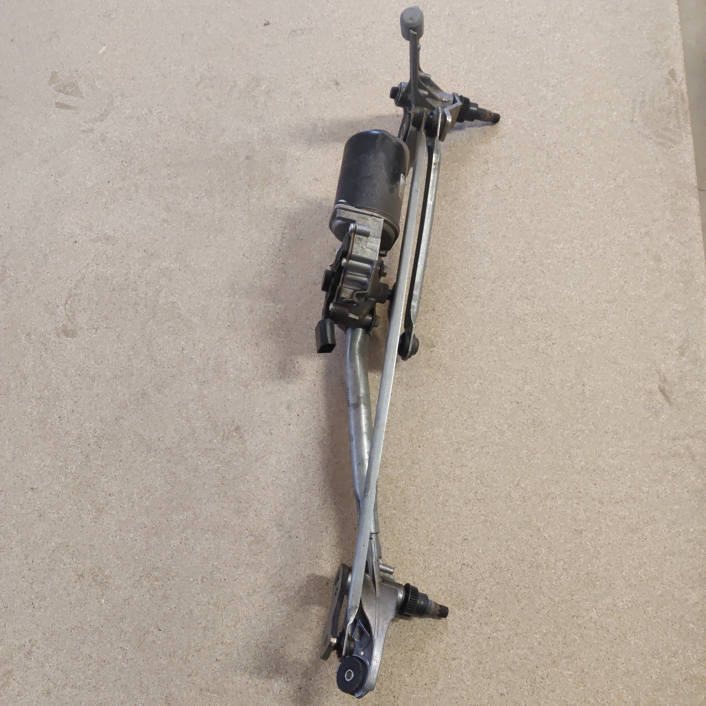 Tuulilasin pyyhkimen mekanismi BMW 3 Touring 320 D E91 2006, 6978263-01