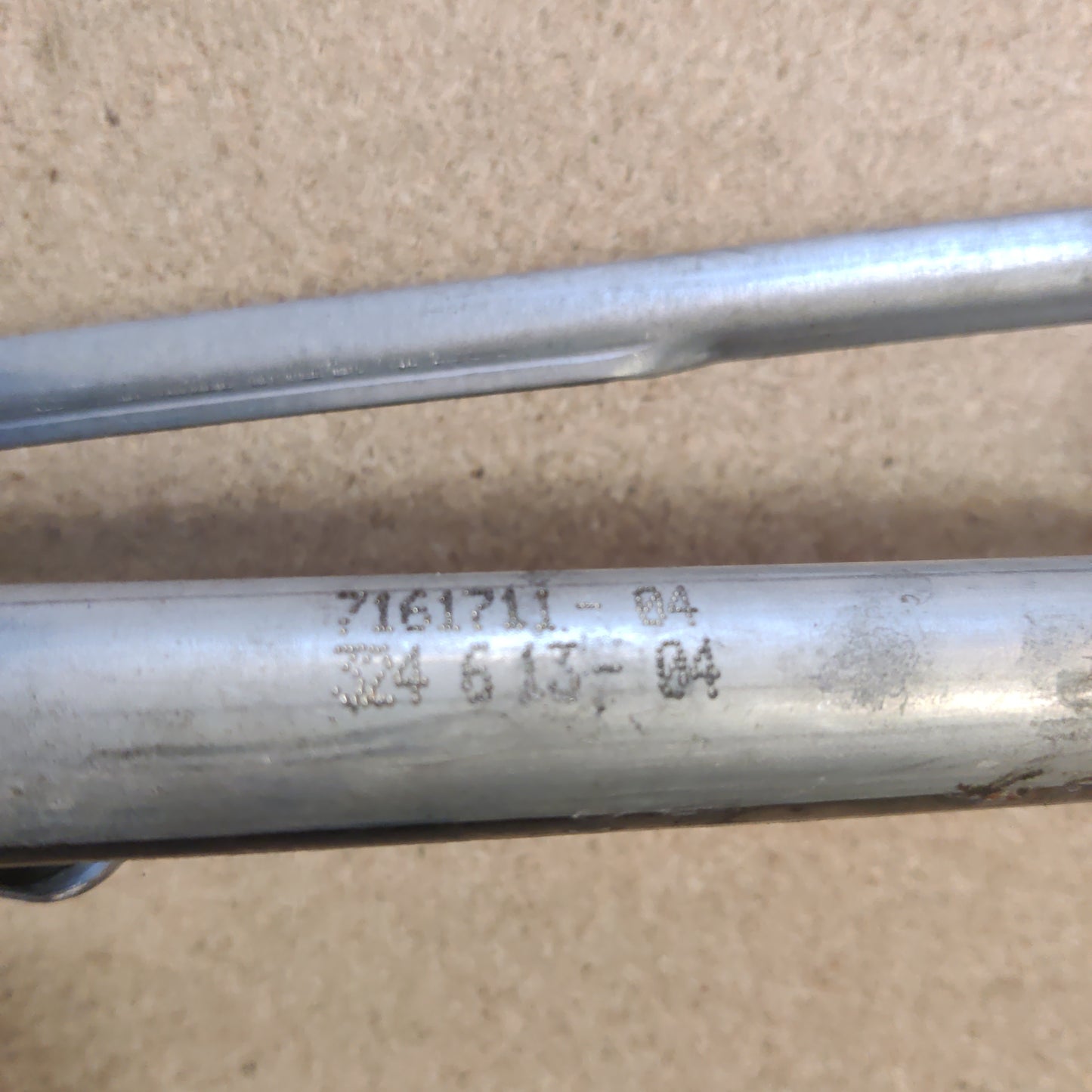 Tuulilasin pyyhkimen mekanismi BMW 3 Touring 320 D E91 2006, 6978263-01