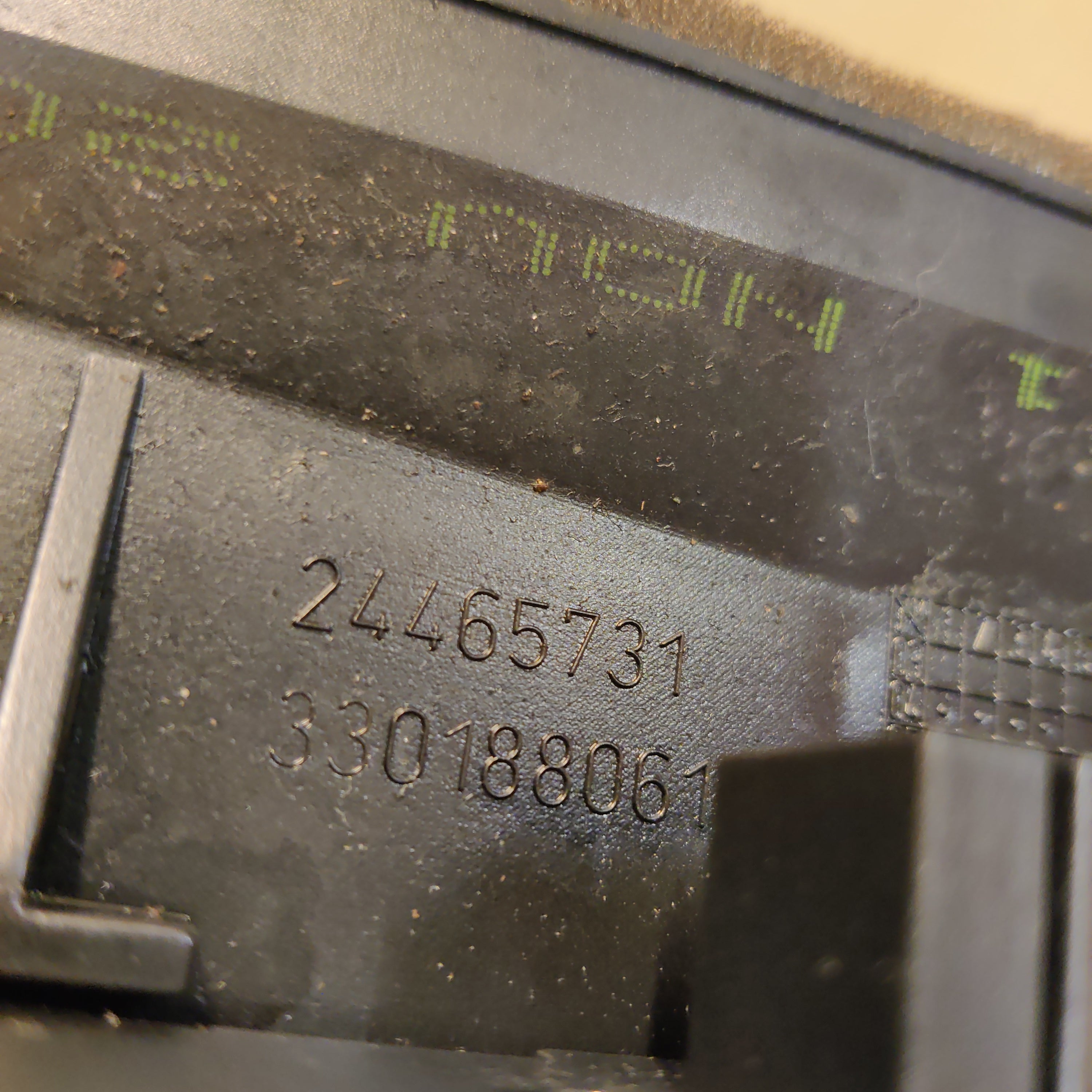 Radiokehys, hätävilkun katkaisin Opel Astra H 2005 Diesel 03758035