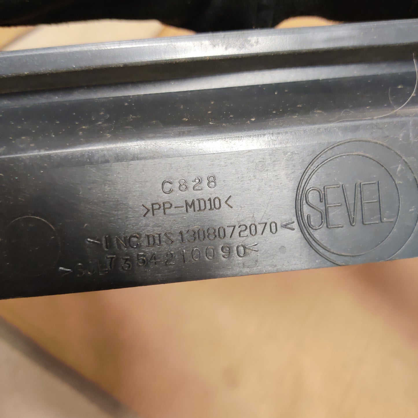 Koristelista Citroen Jumper II Bussi 2.2 HDi 100 2010, 7354210090