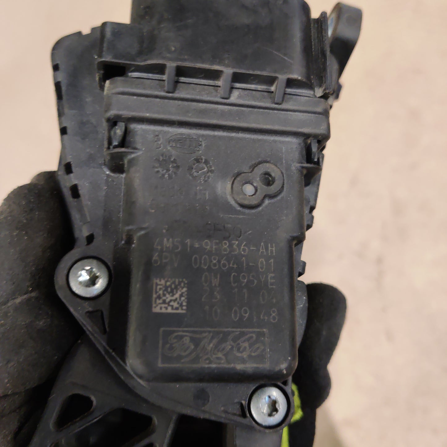 Kaasupoljin Volvo V50 1.8 bensa 2004, 4M51-9F836-AH