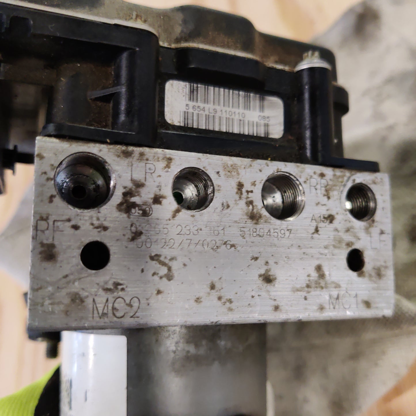 ABS Hydraulipumppu Citroen Jumper II Bussi 2.2 HDi 100 2010, 51804597