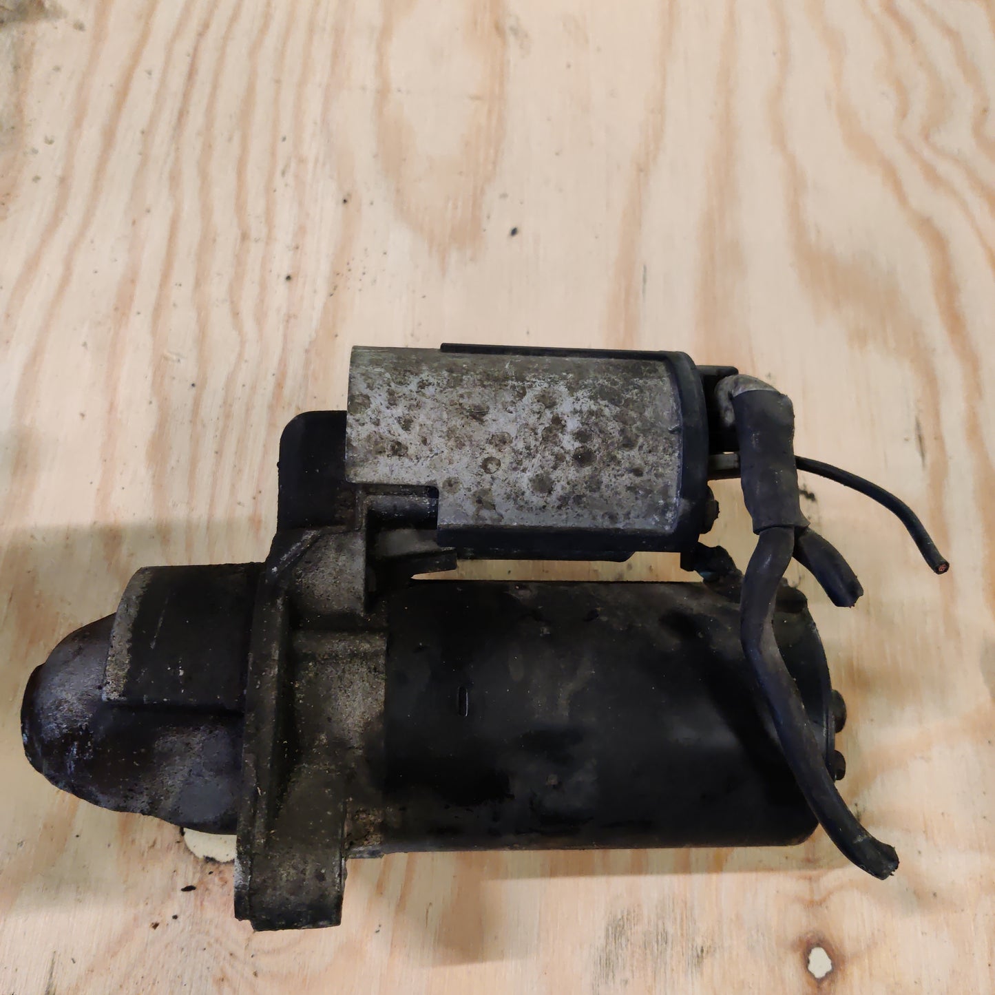 Startti / Käynnistinmoottori Bensiini Audi A6 C5 2.4 2003