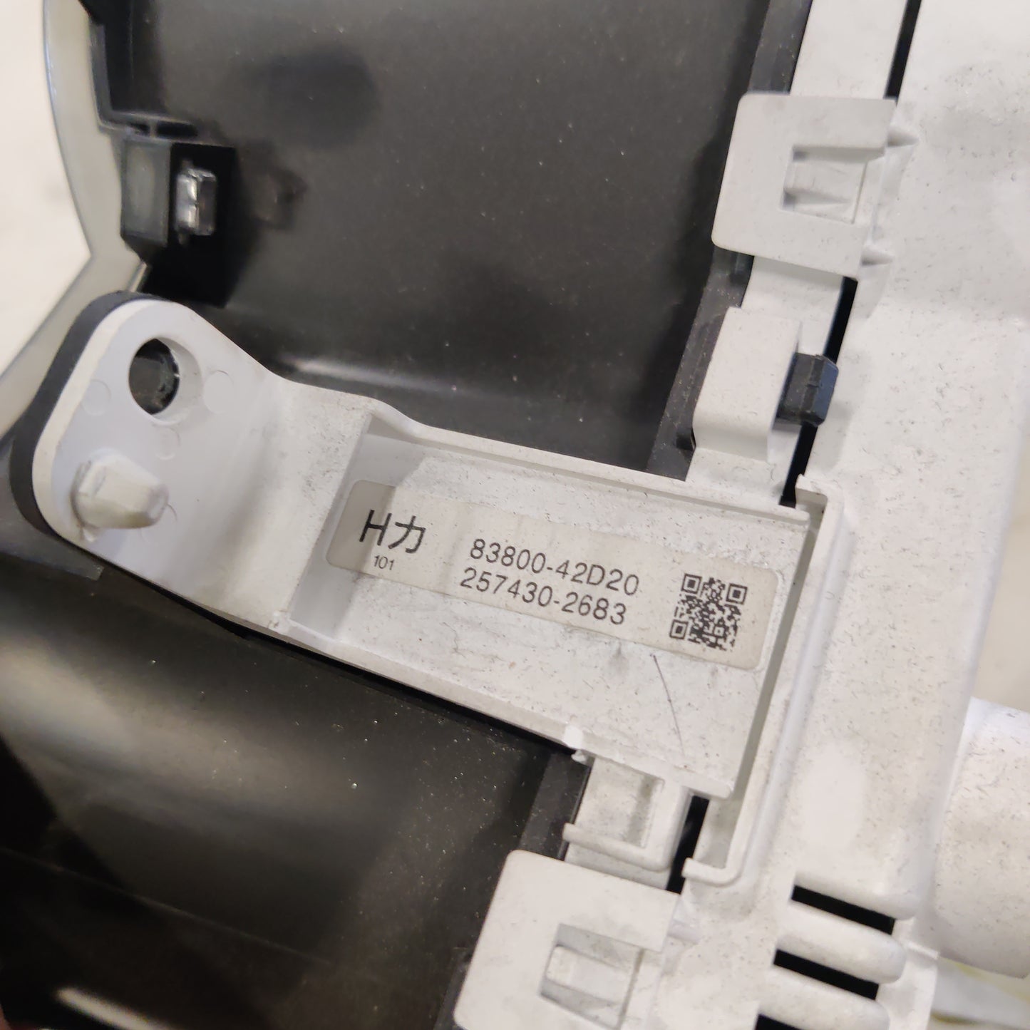 Yhdistelmämittaristo Toyota RAV 4 III 2.0 4WD 2006, 83800-42D20