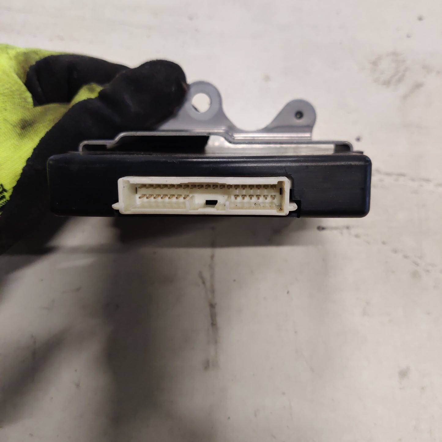 Nelivedon ohjausyksikkö, Toyota RAV 4 III 2.0 4WD 2006, 89630-42010