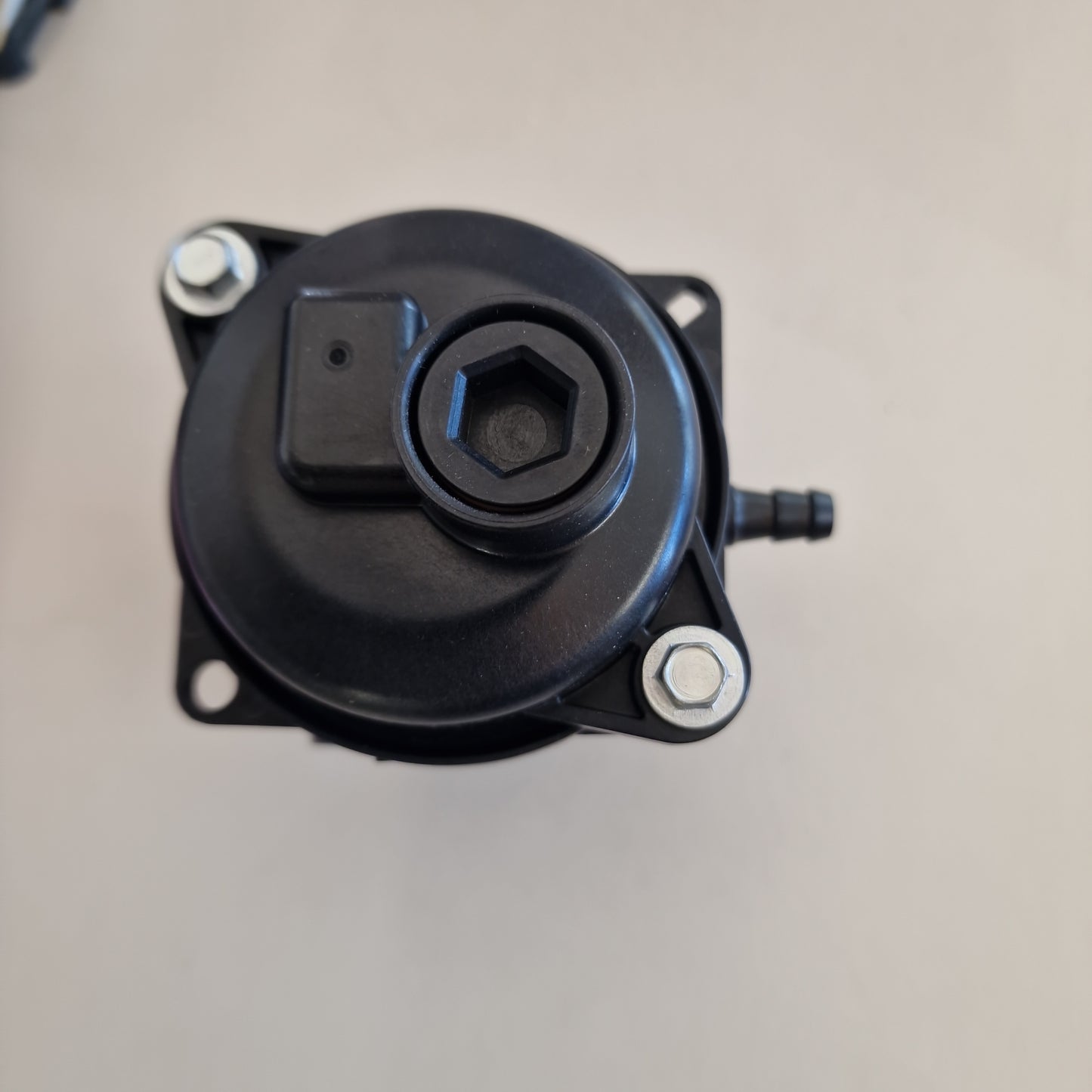 Kaasutin B&S 593297 POISTOTUOTE