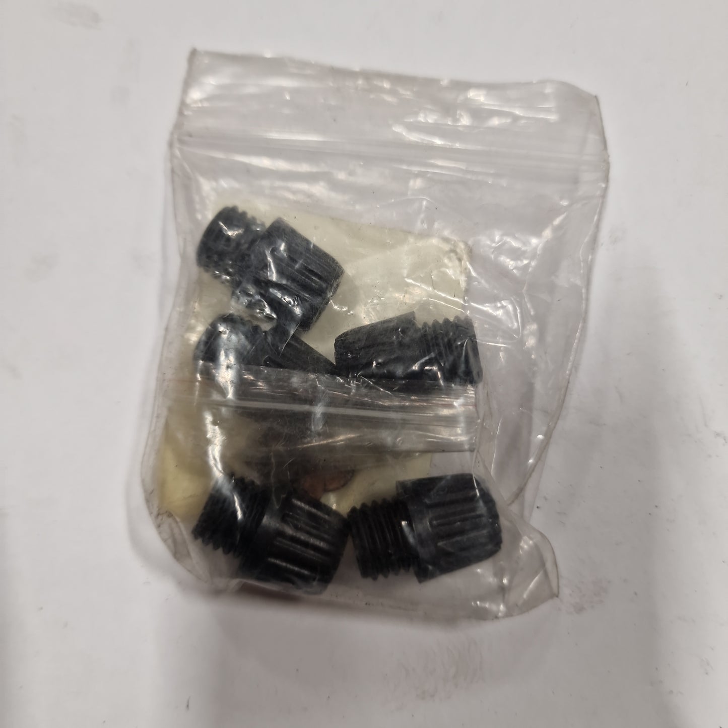 Sytytystulpan johdon kiinnike Massey Ferguson 20, 5 kpl, 51941