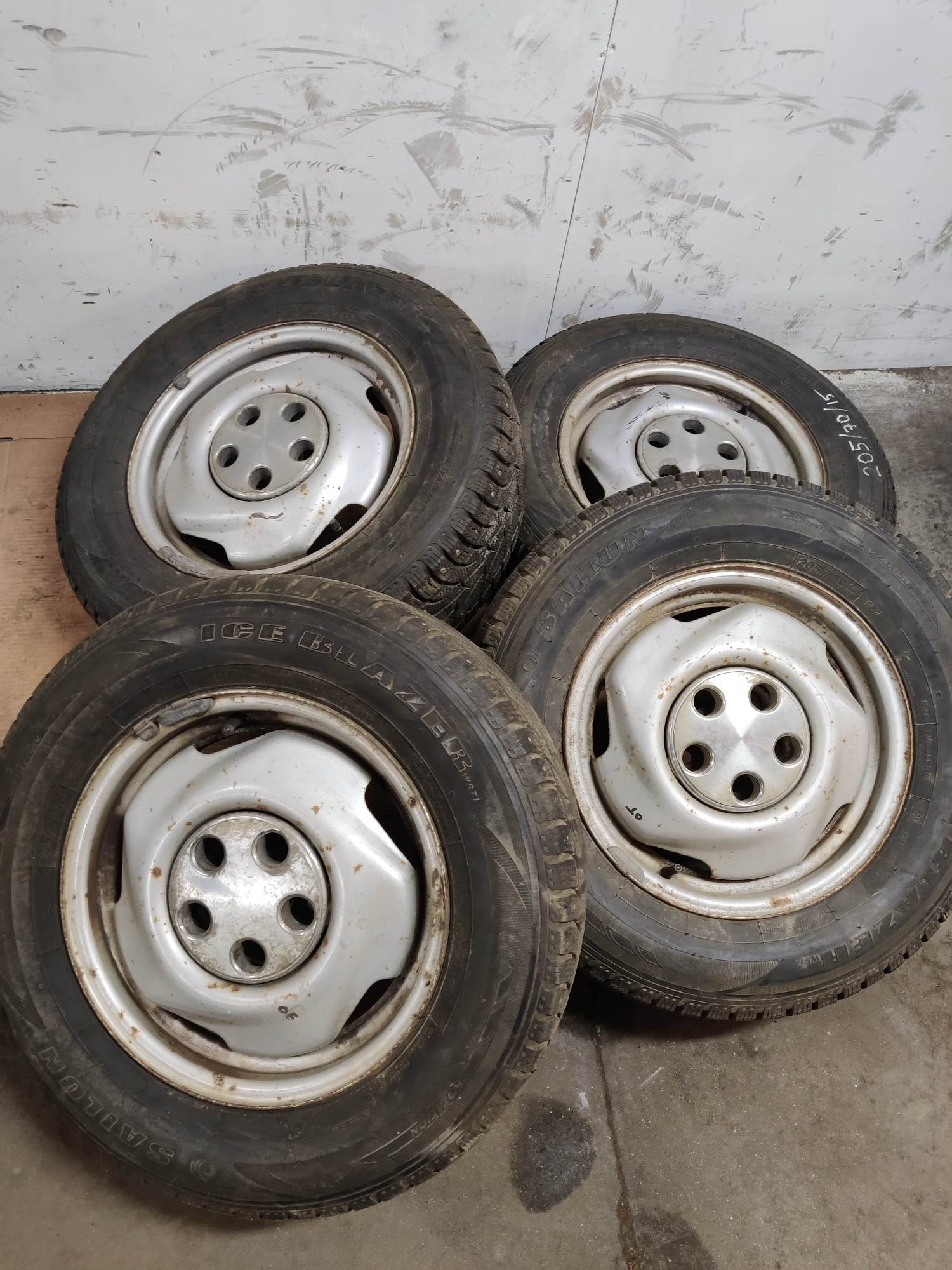 Vannesarja 15" 5x115 Dodge Caravan 4626103