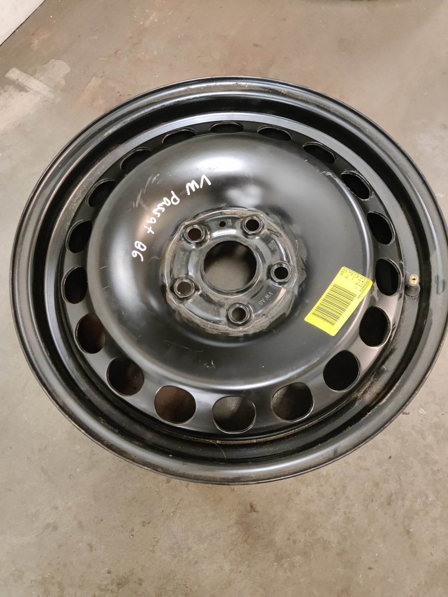Peltivanne 1 kpl VW Passat 5x100 16", KBA 163904