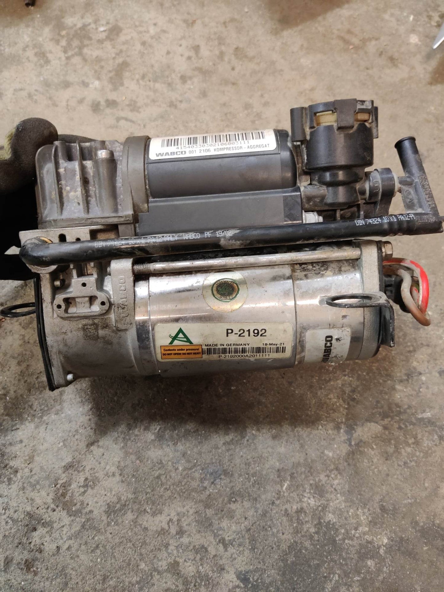 Ilmajousituksen kompressori Mercedes-Benz 4420512661