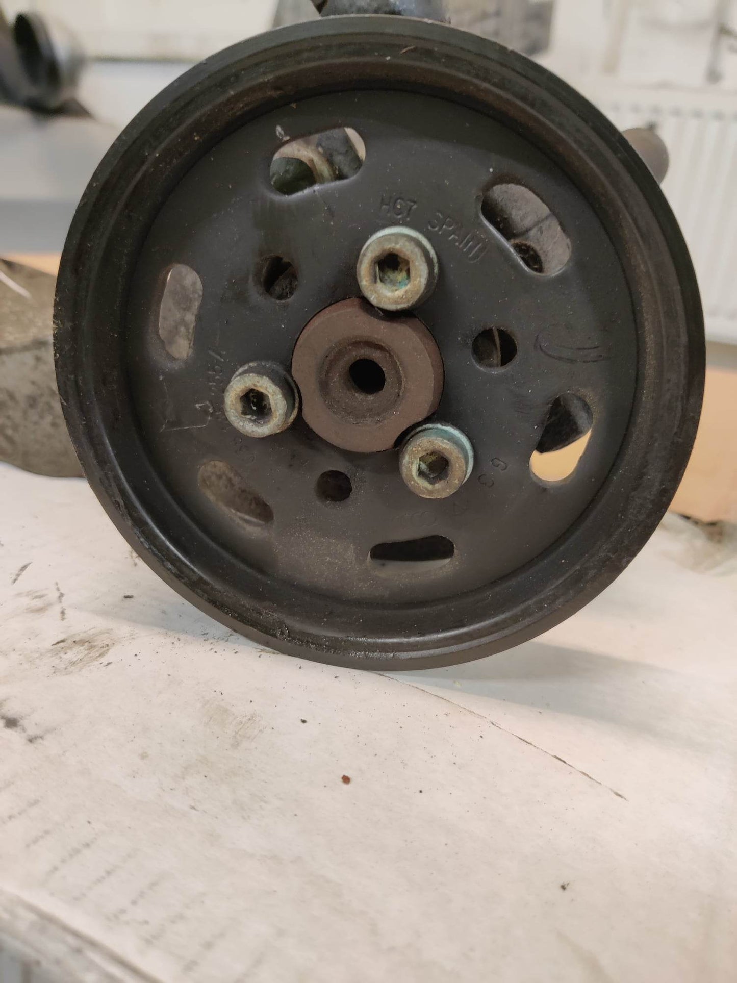 Ohjaustehostin Pumpppu mekaaninen, Skoda Octavia I 1.6 bensiini 2004, 038145255A