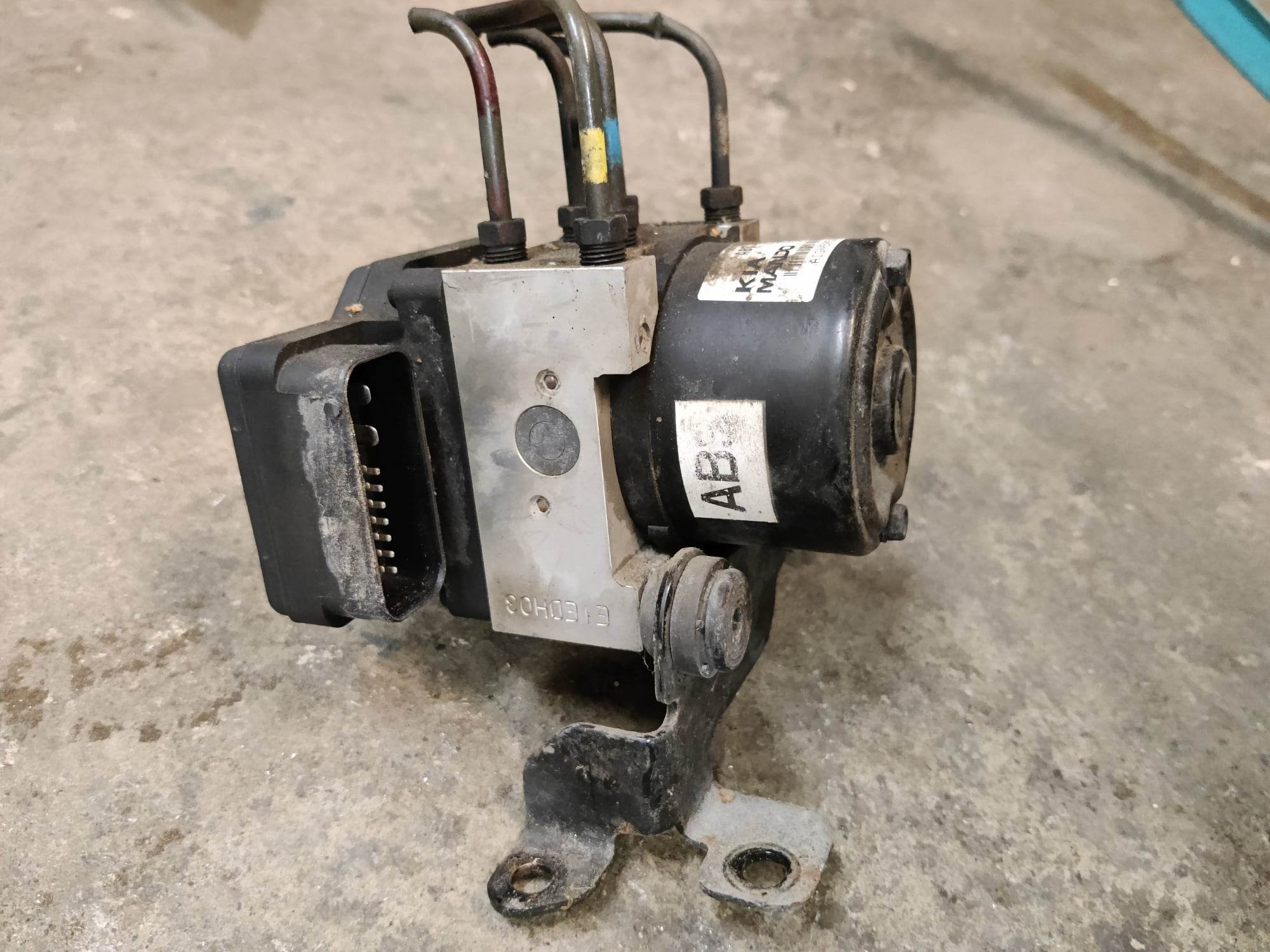 ABS-hydraulipumppu KIA Cerato 58920-2F000, 95600-2F000