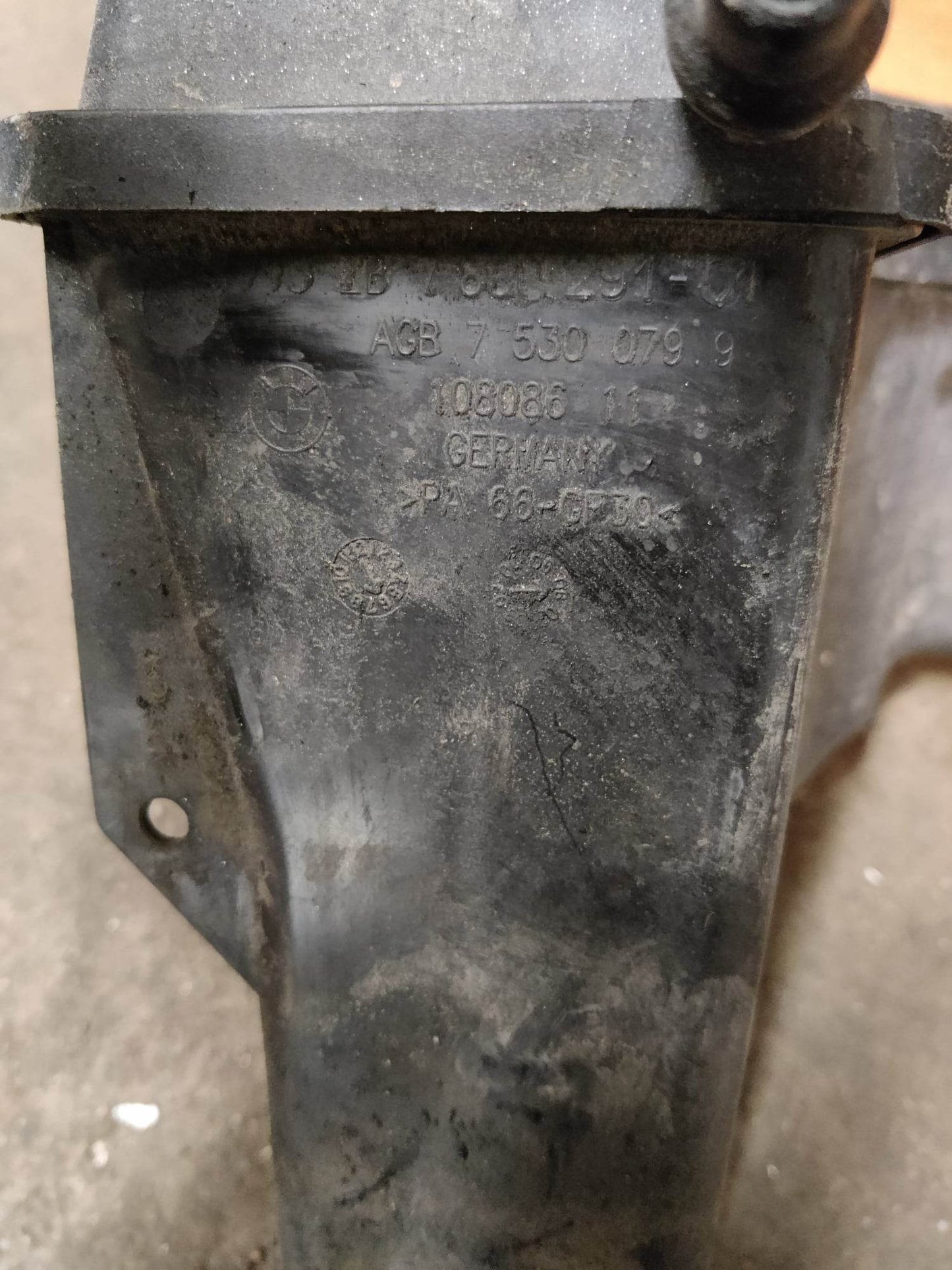 Paisuntasäiliö BMW 3 Touring 320 D E91 2006, 10808611