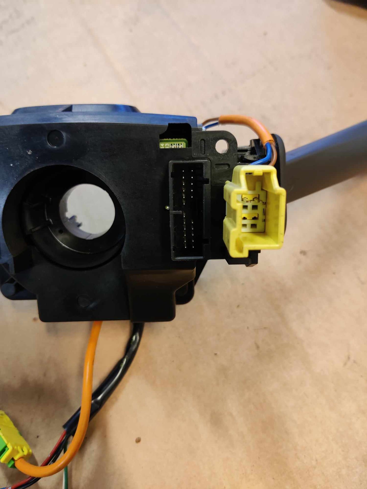 Vivusto pyyhkimen/suuntavilkun Volvo S80 I (184) 2.4 1999, 9472927