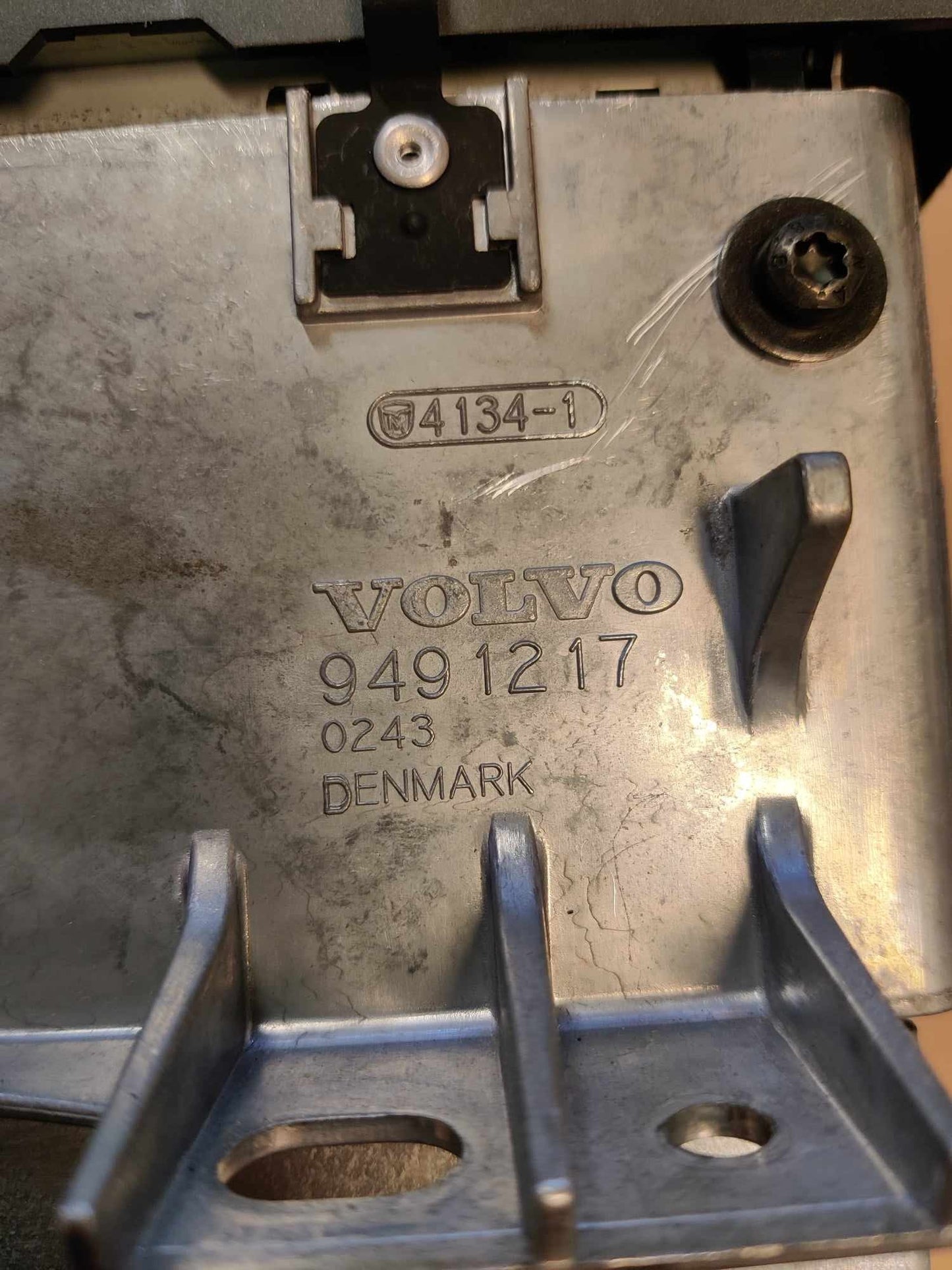 Radio/CD / DVD/ GPS-pääyksikkö Volvo S80 I (184) 2.4 1999, 9491217, 9496562-1