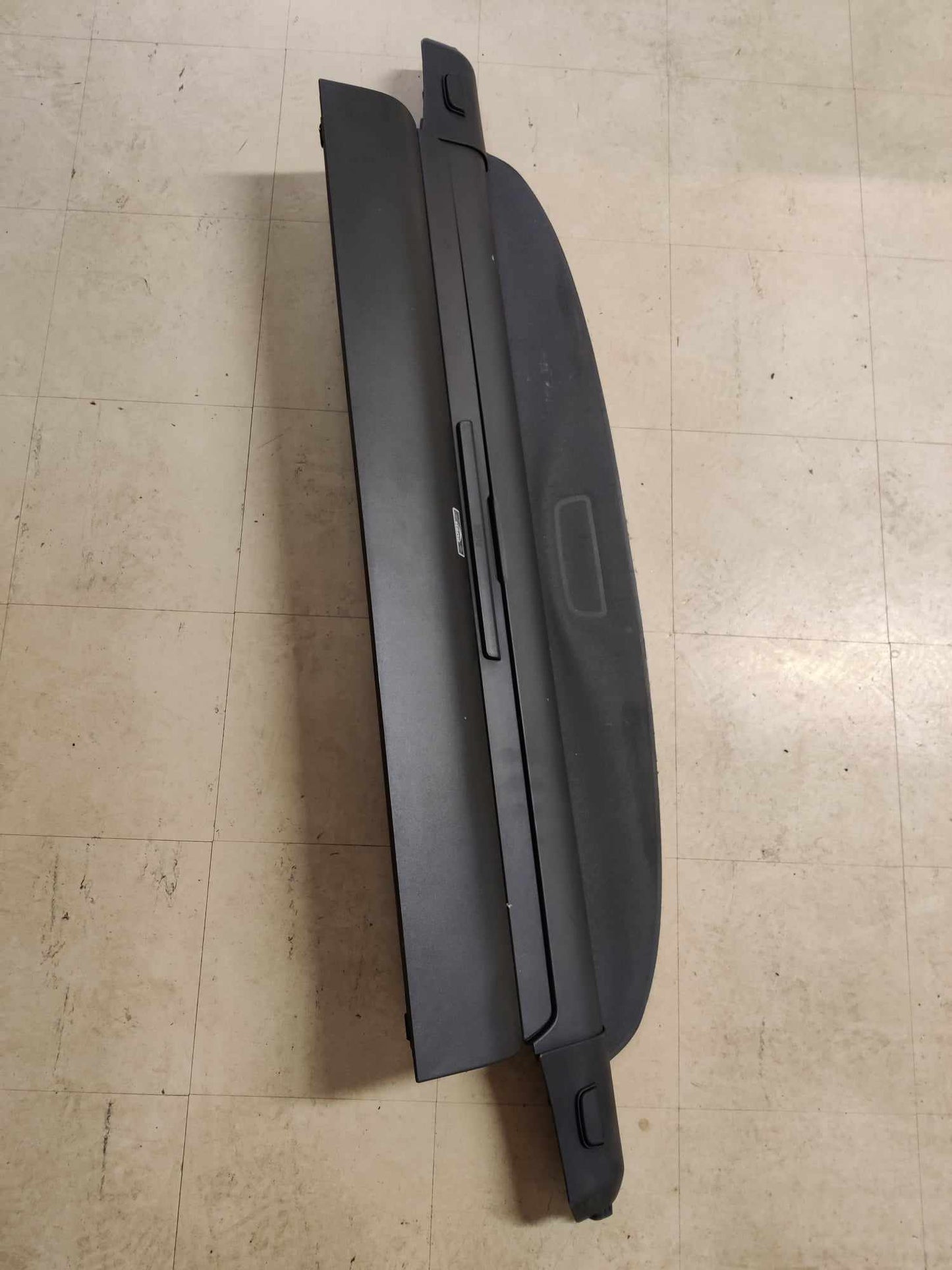 Tavaratilan suojaverho Volvo V50 1.8 bensa 2004 39898414