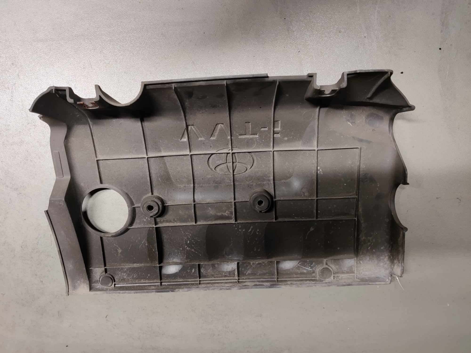 Moottorin koppa Toyota Yaris Verso 2000-2005, 11212-21010