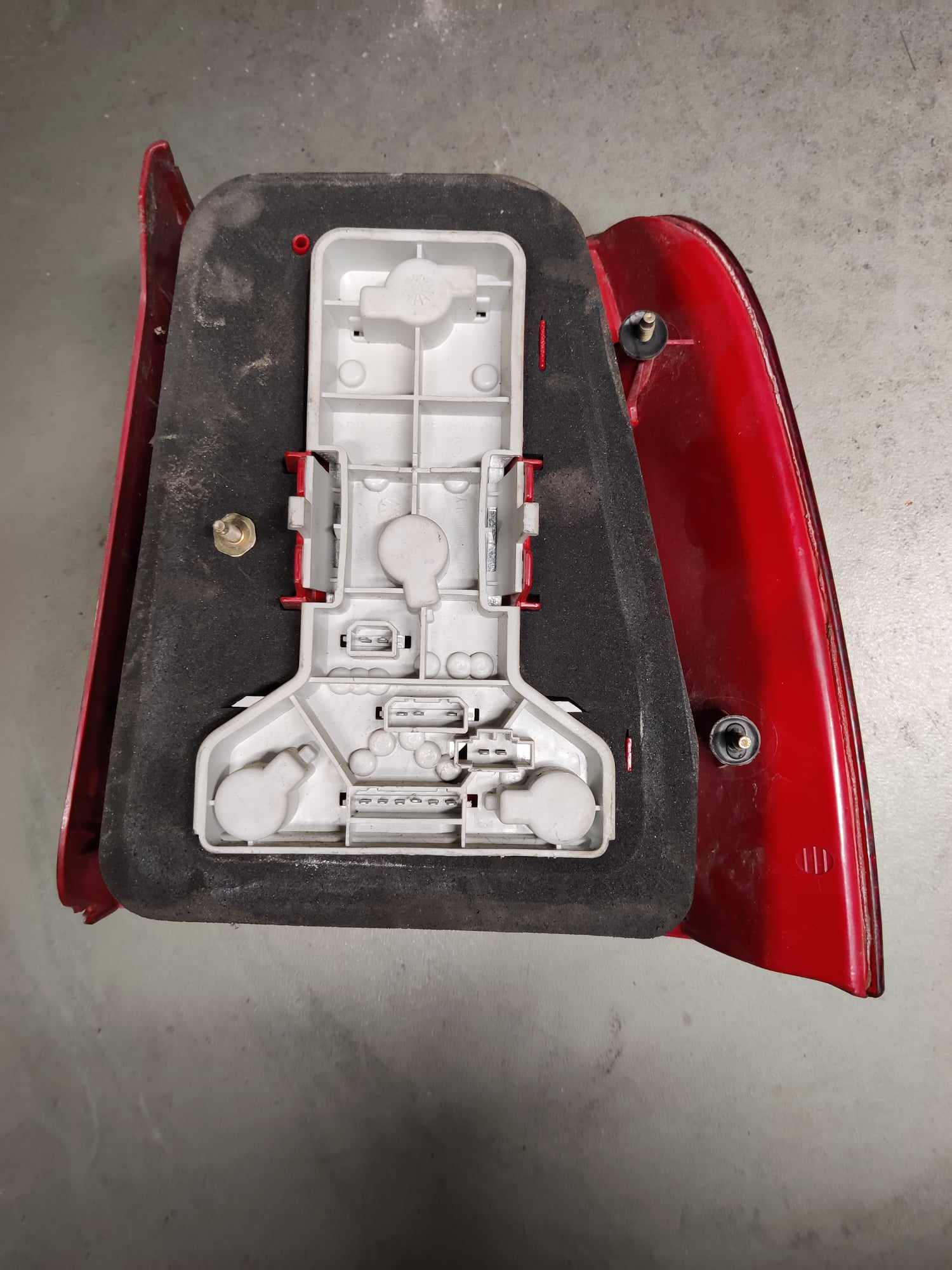 Takavalo, vasen, VW Passat 1997-2000, 3B5945095F