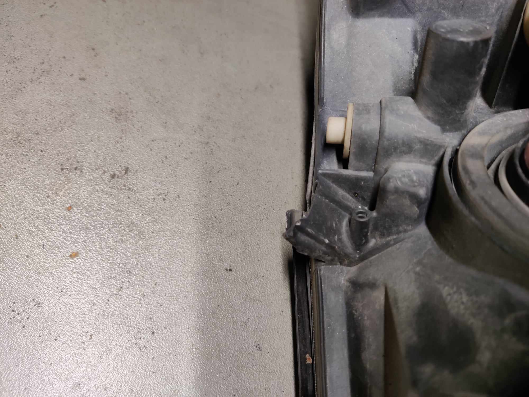 Ajovalo, oikea Opel Zafira A 1999-2005, 89100055