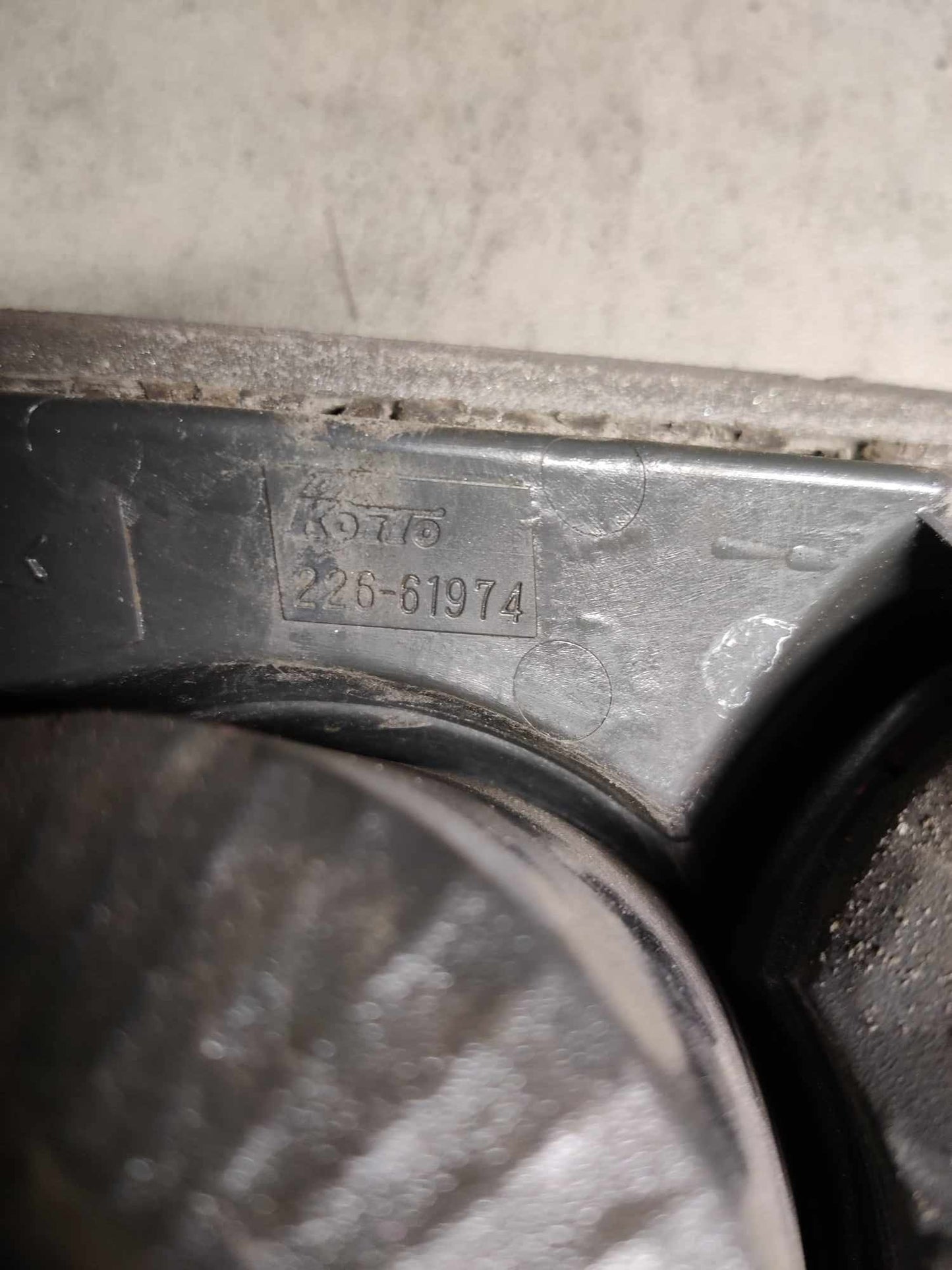 Takavalo oikea Mazda 6 2002-2008, 226-61974