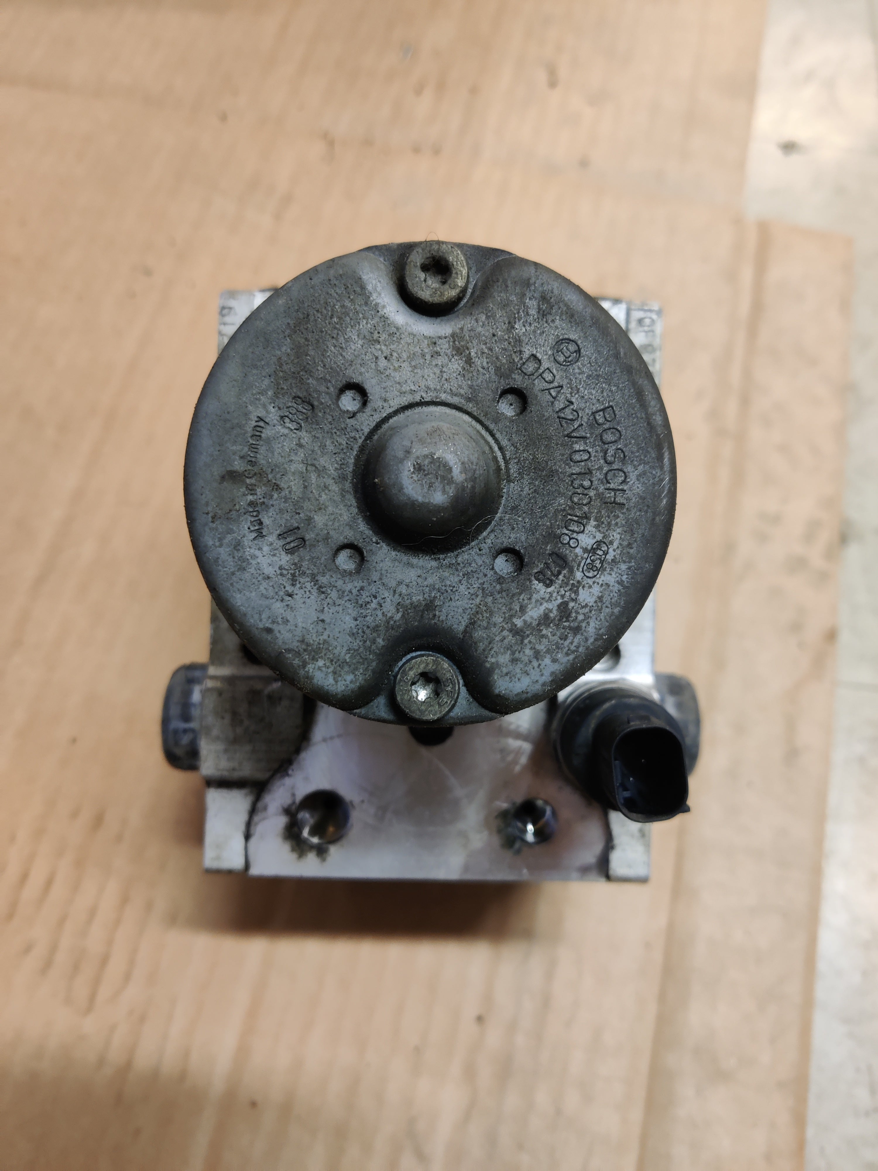 ABS Hydraulikoneisto, Audi A4 B7 Avant 2.0 2007 0265950055, 0265225, 4B0614517G