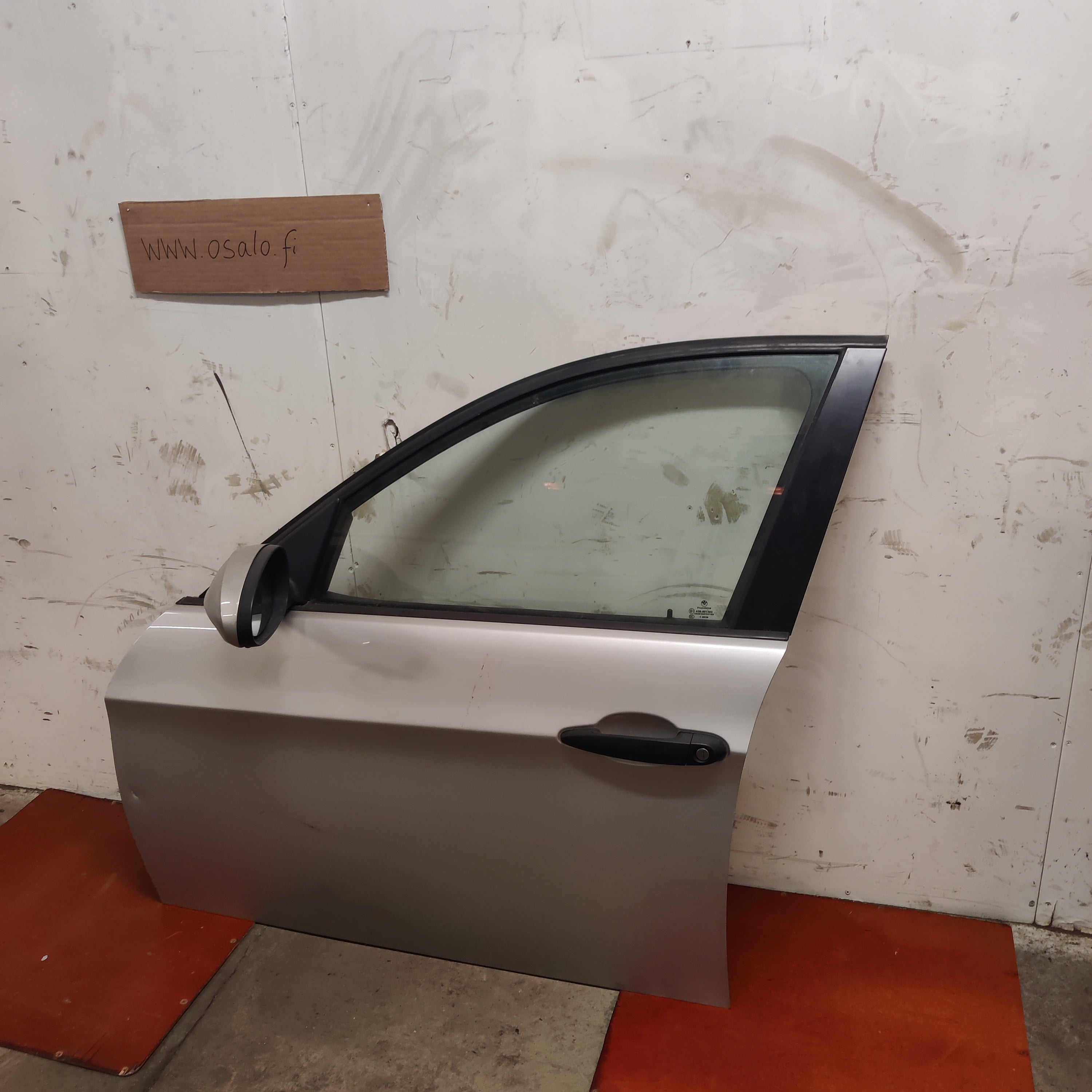 Etuovi, vasen BMW 3 Touring 320 D E91 2006