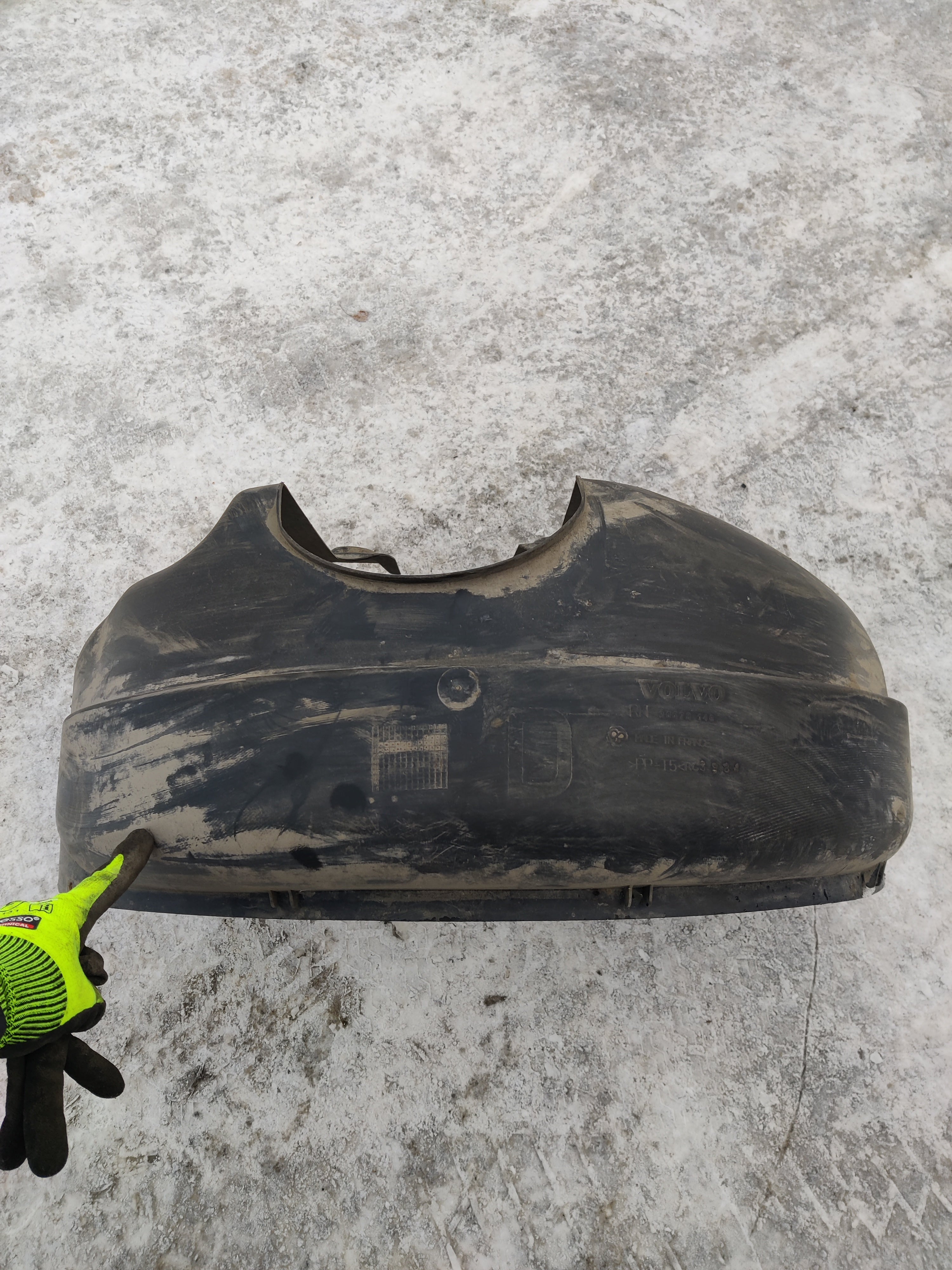 Takalokasuojan roiskesuojat Sisä, oikea taka, Volvo V50 1.8 bensa 2004, 30678140
