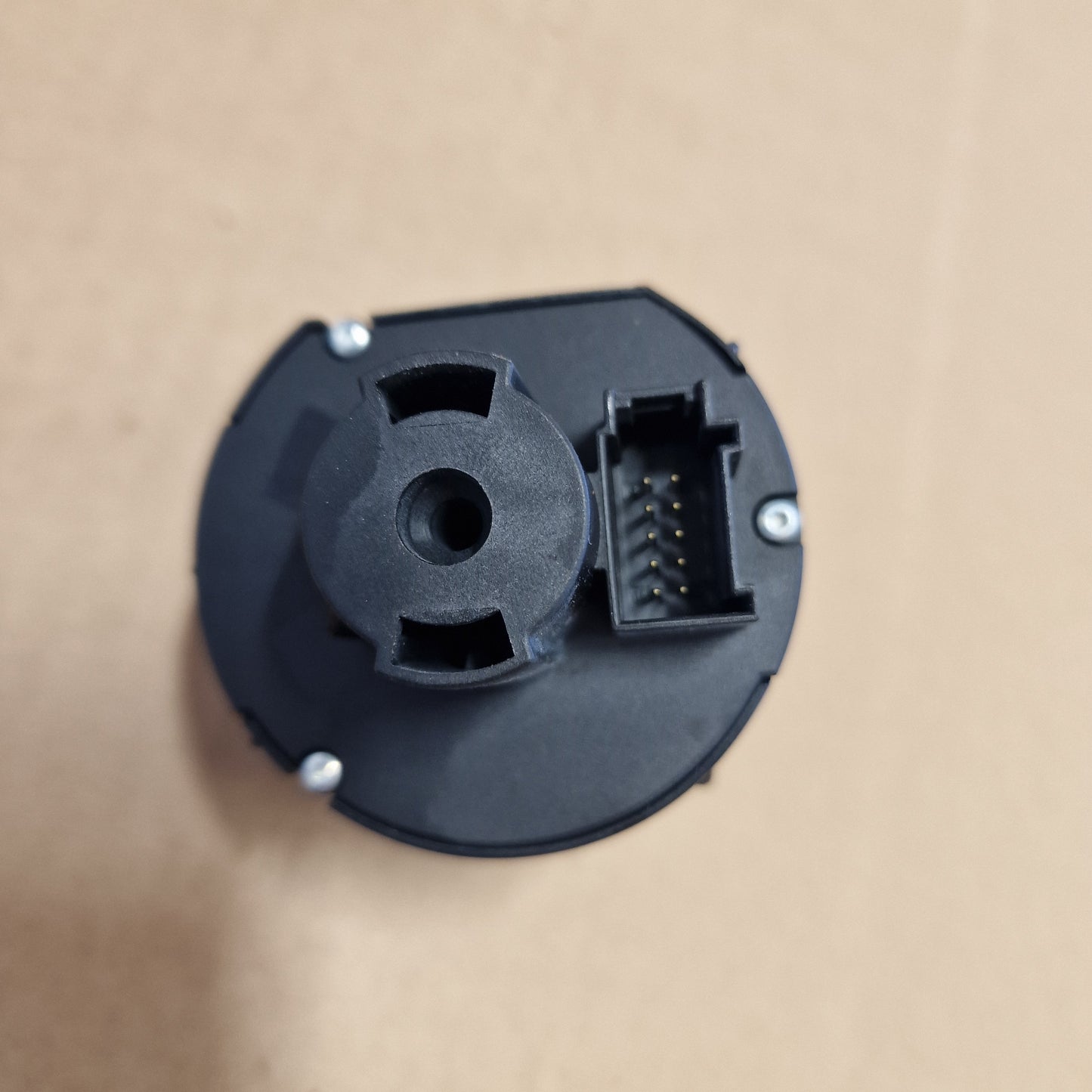 Valokatkaisin, Volkswagen Passat B7 Variant 365 1.6 TDI diesel 2011, 3C8941431