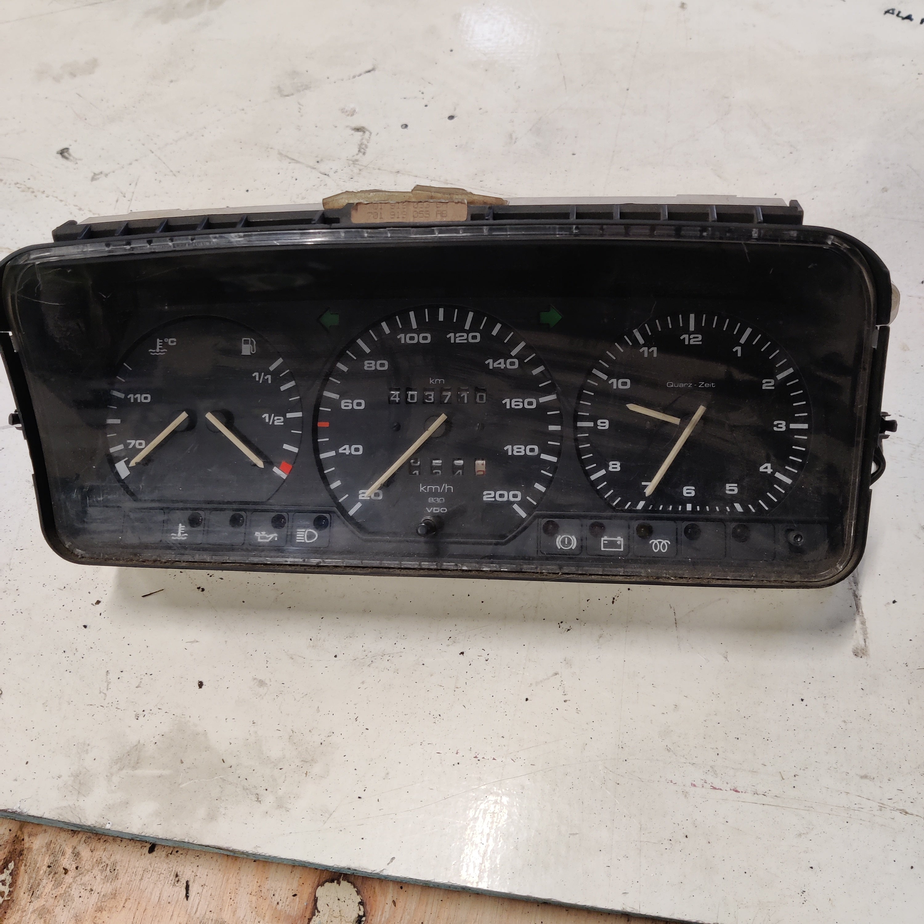 Mittaristo VW Passat B3/B4 (3A2, 35I) 1988-1997, 81117657