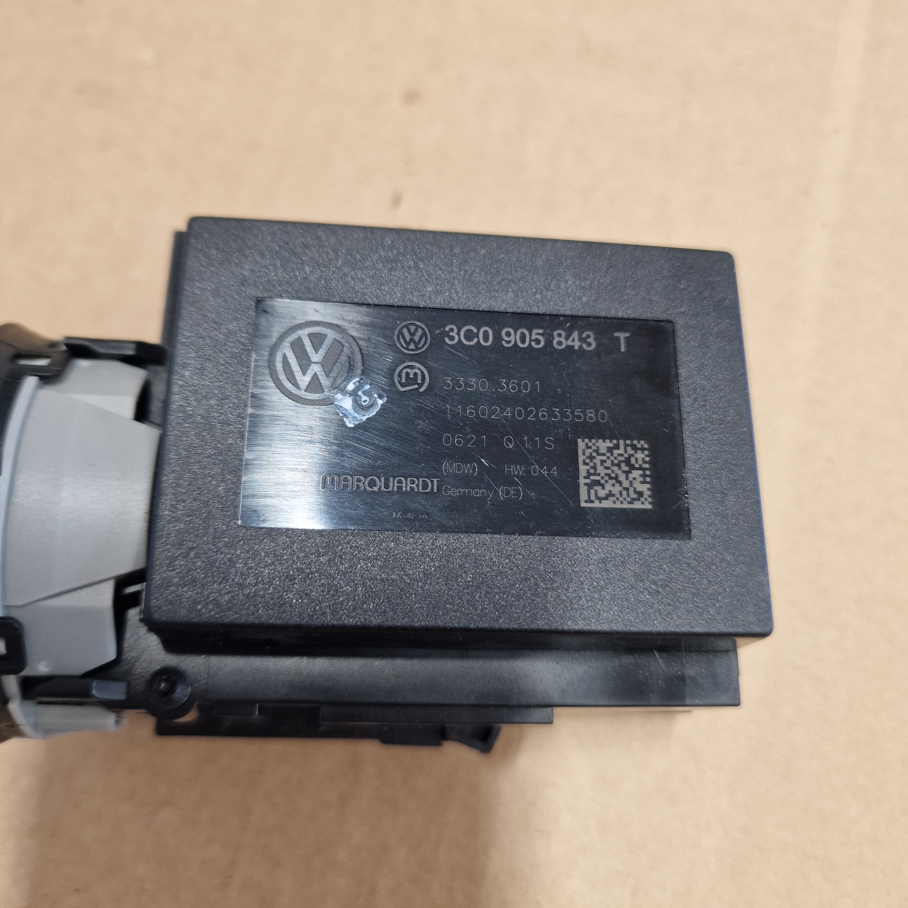Virtalukko Volkswagen Passat B7 Variant 365 1.6 TDI diesel 2011, 3C0905843T