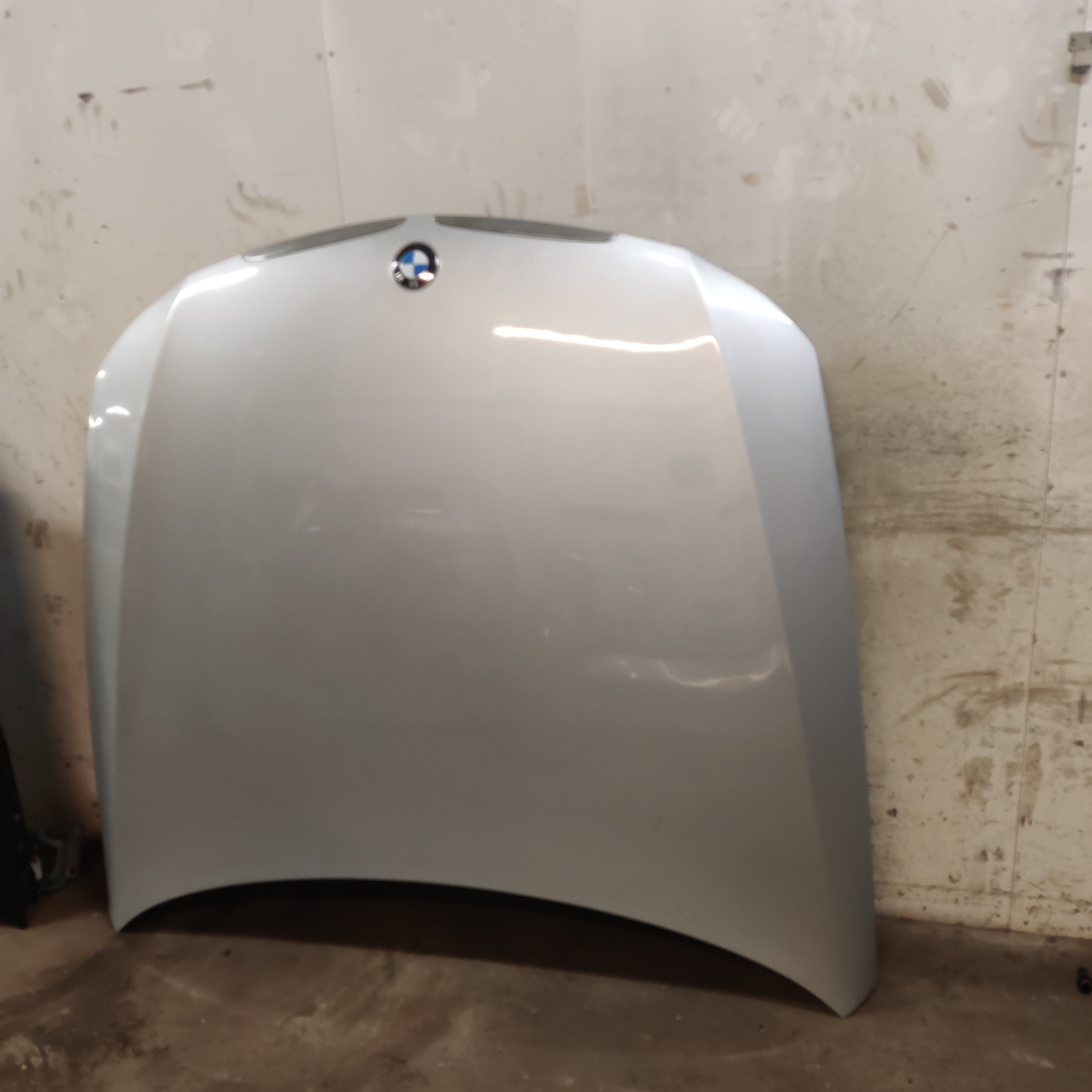 Etukansi BMW 3 Touring 320 D E91 Diesel 2006